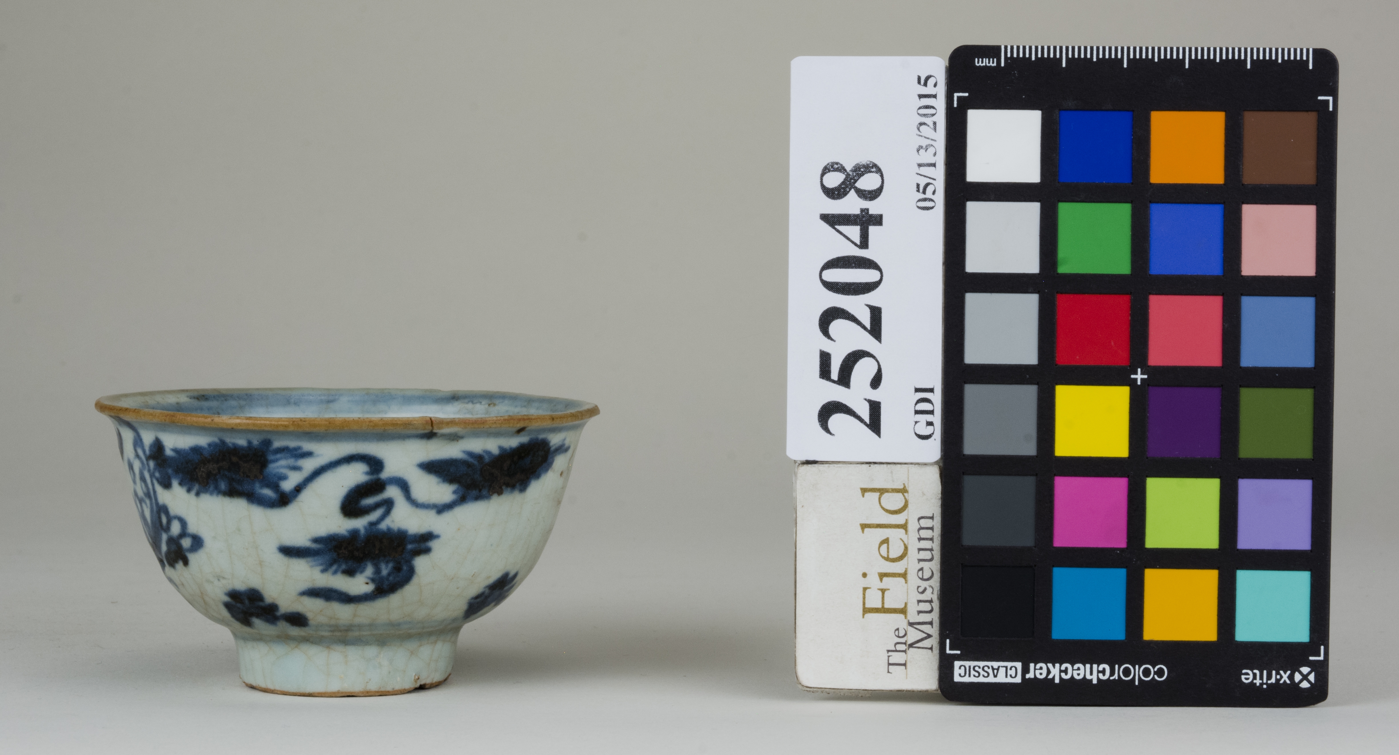 Left (c) Field Museum of Natural History - CC BY-NC 4.0