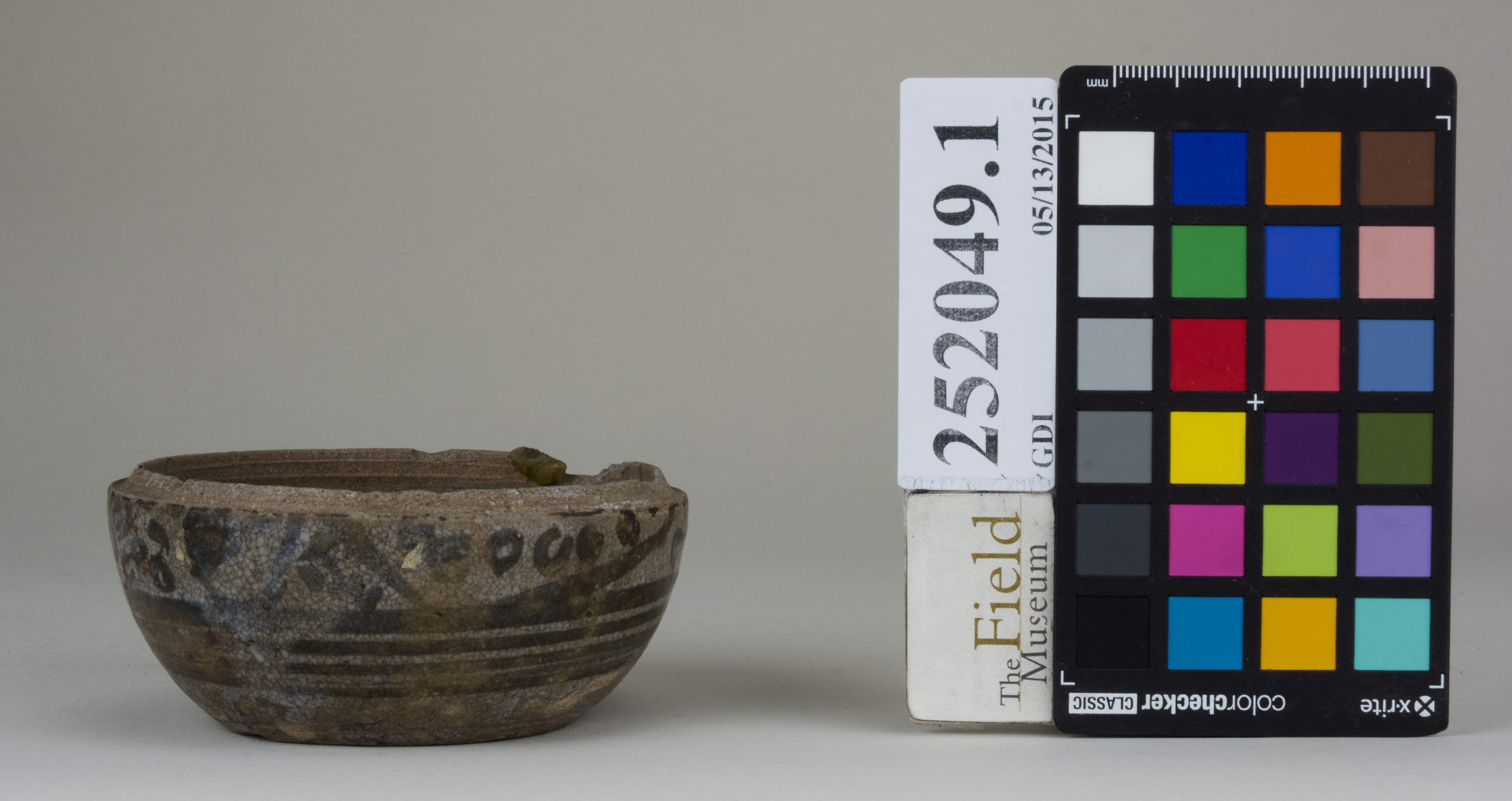 Left (c) Field Museum of Natural History - CC BY-NC 4.0