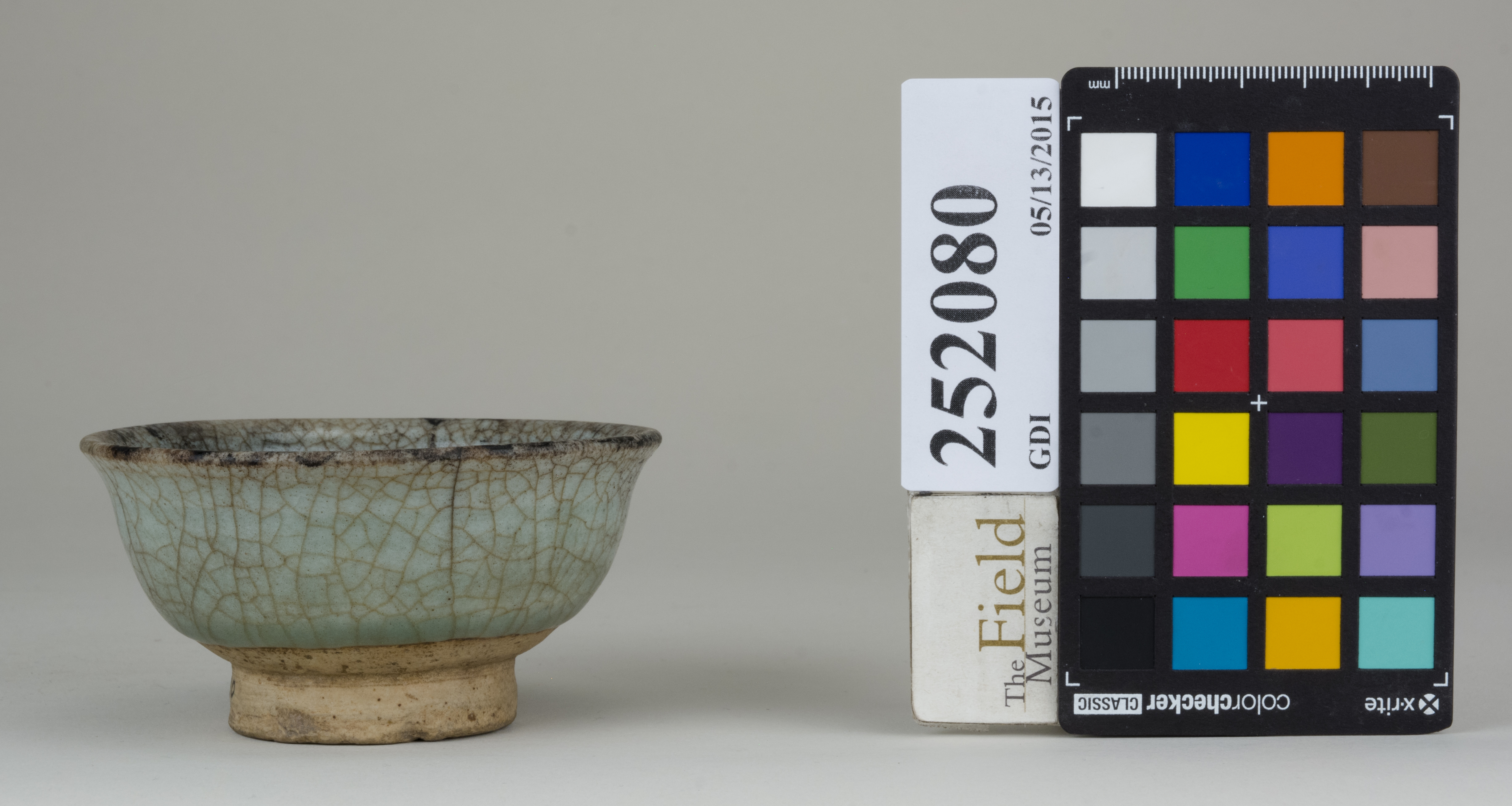 Left (c) Field Museum of Natural History - CC BY-NC 4.0