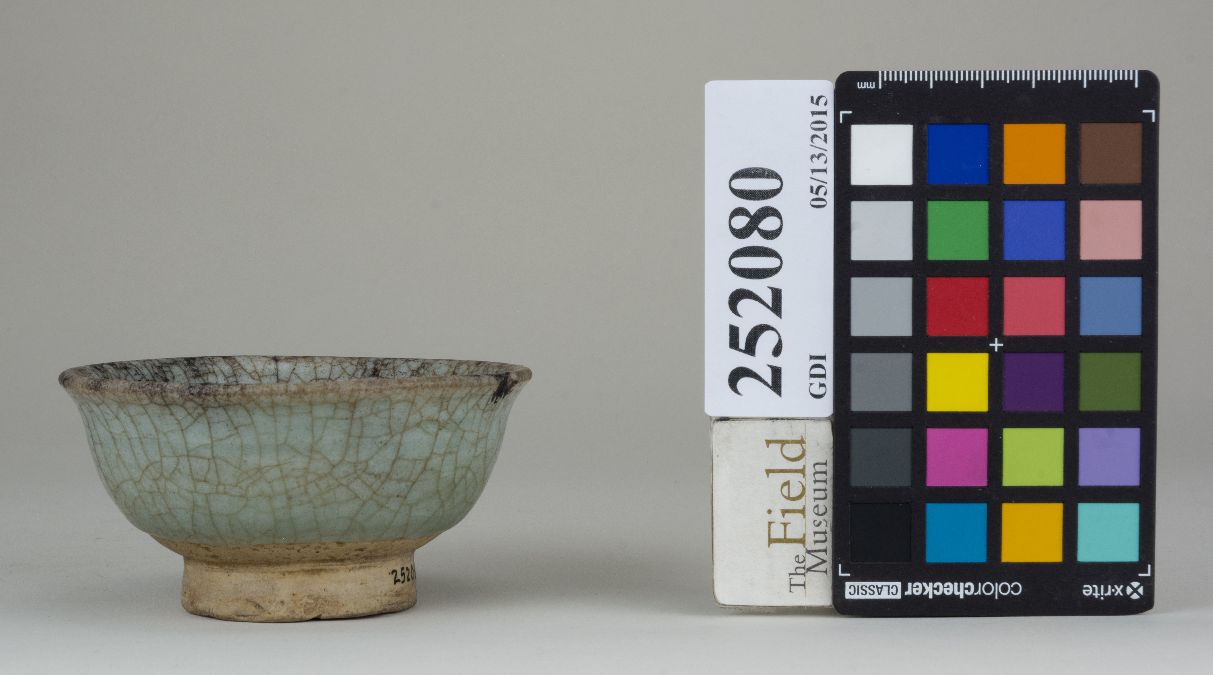 Right (c) Field Museum of Natural History - CC BY-NC 4.0