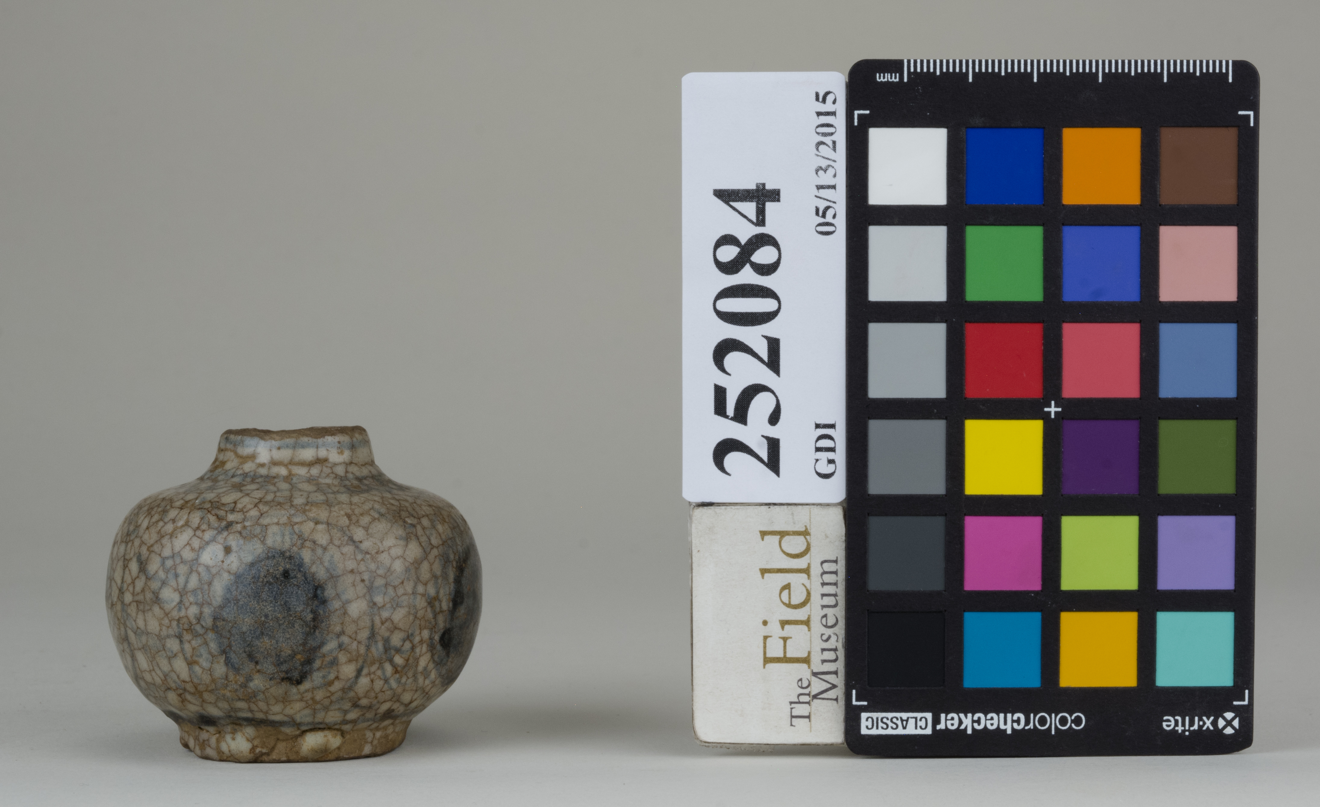 Left (c) Field Museum of Natural History - CC BY-NC 4.0