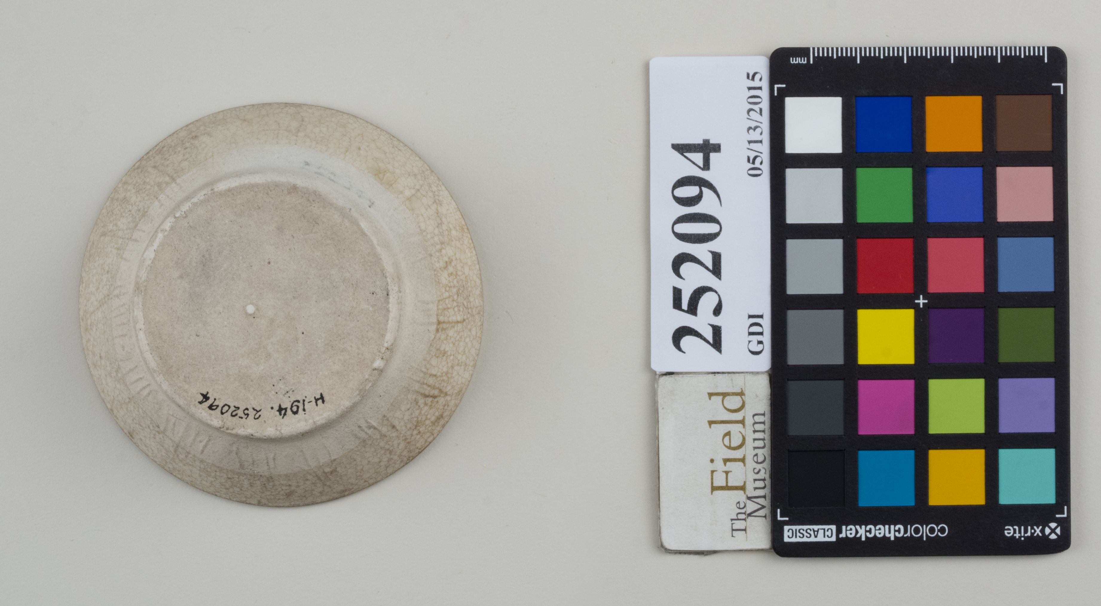 Bottom (c) Field Museum of Natural History - CC BY-NC 4.0