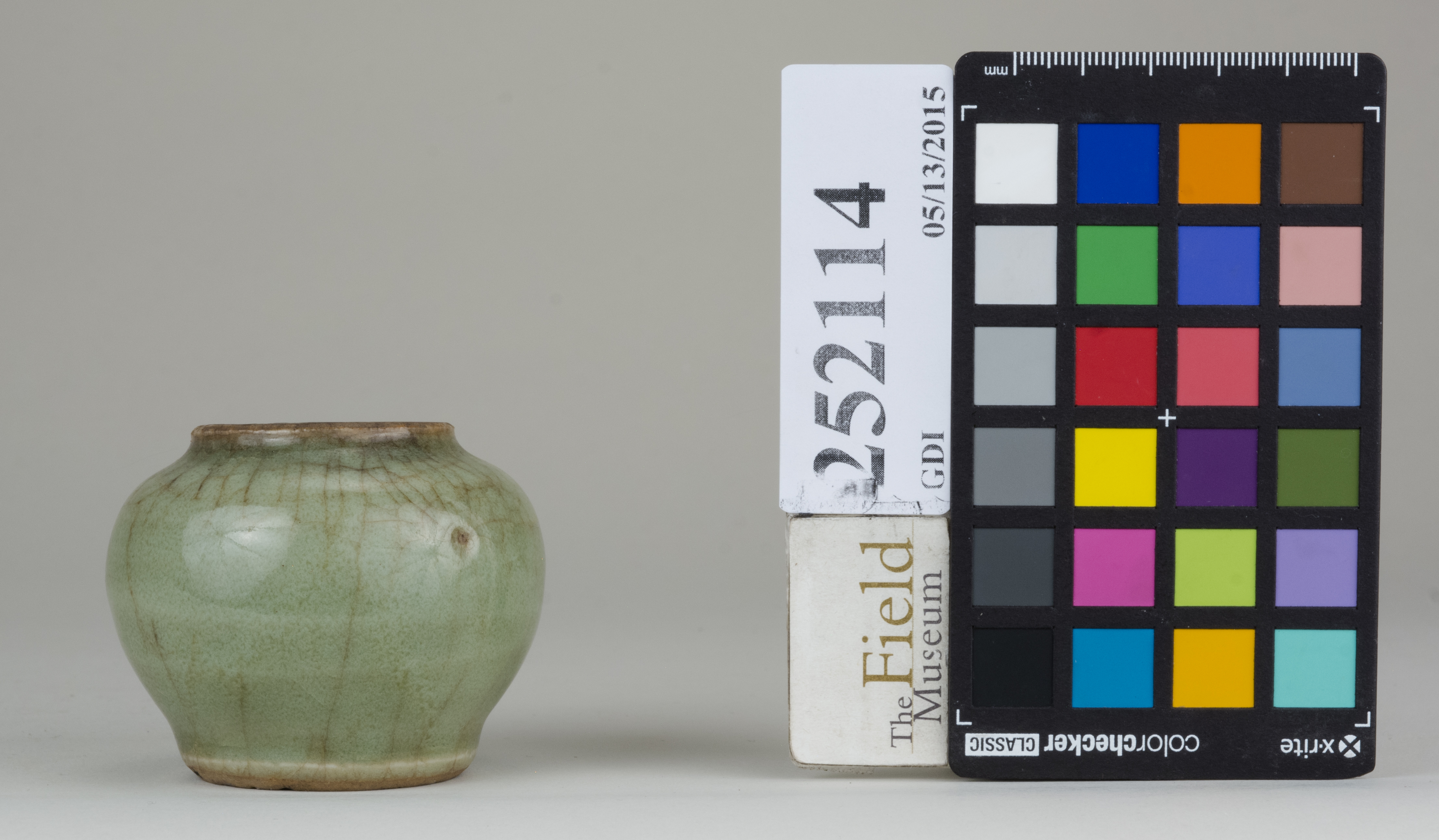 Left (c) Field Museum of Natural History - CC BY-NC 4.0