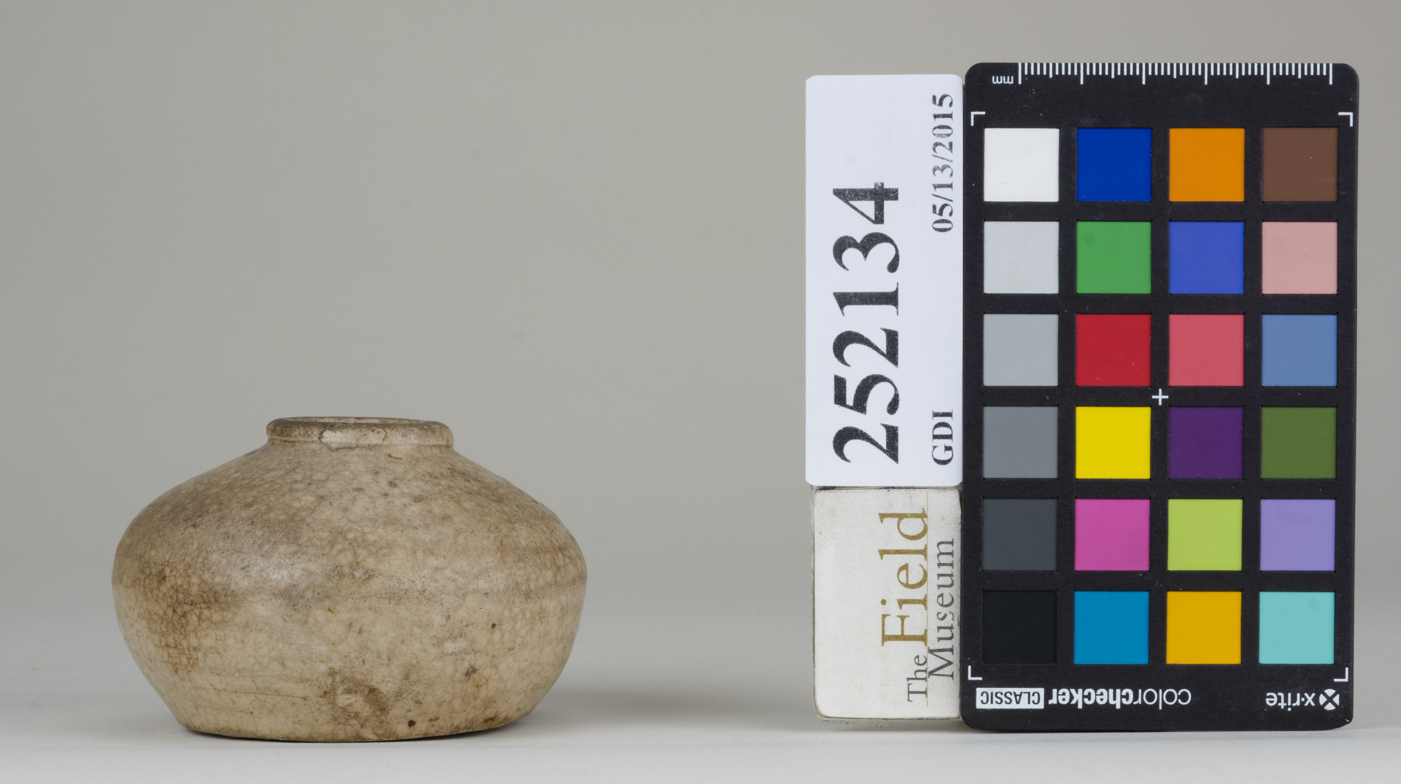 Left (c) Field Museum of Natural History - CC BY-NC 4.0