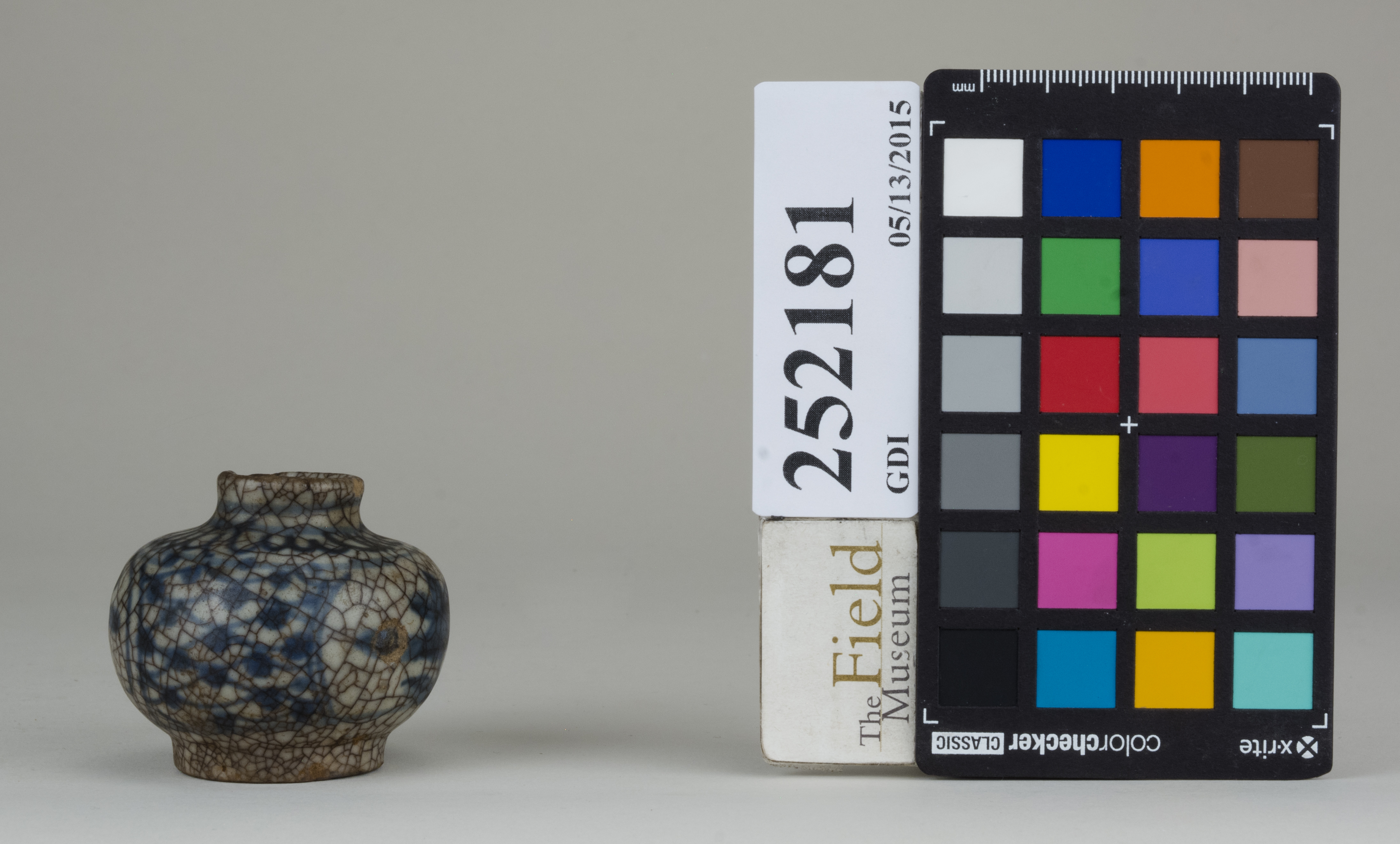 Left (c) Field Museum of Natural History - CC BY-NC 4.0