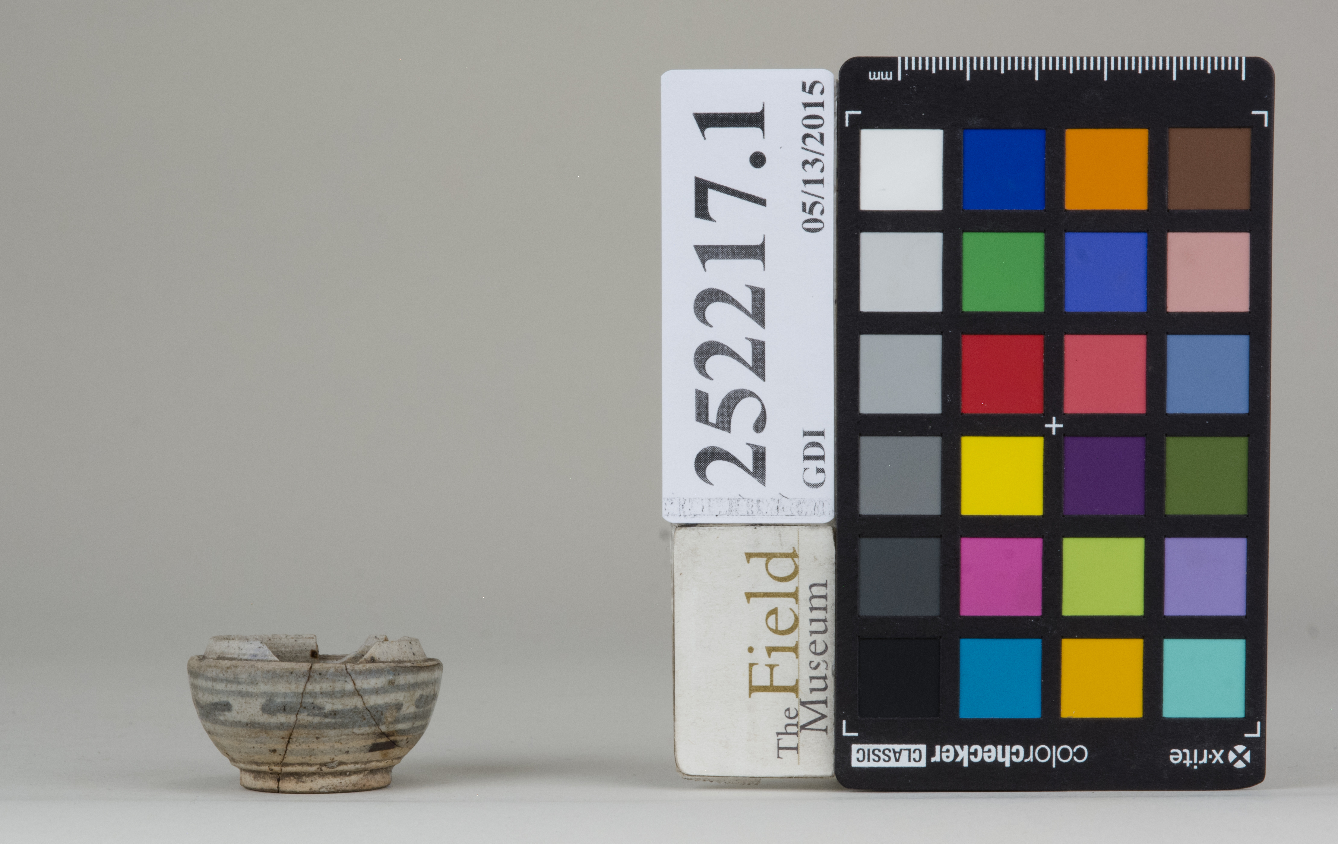 Right (c) Field Museum of Natural History - CC BY-NC 4.0