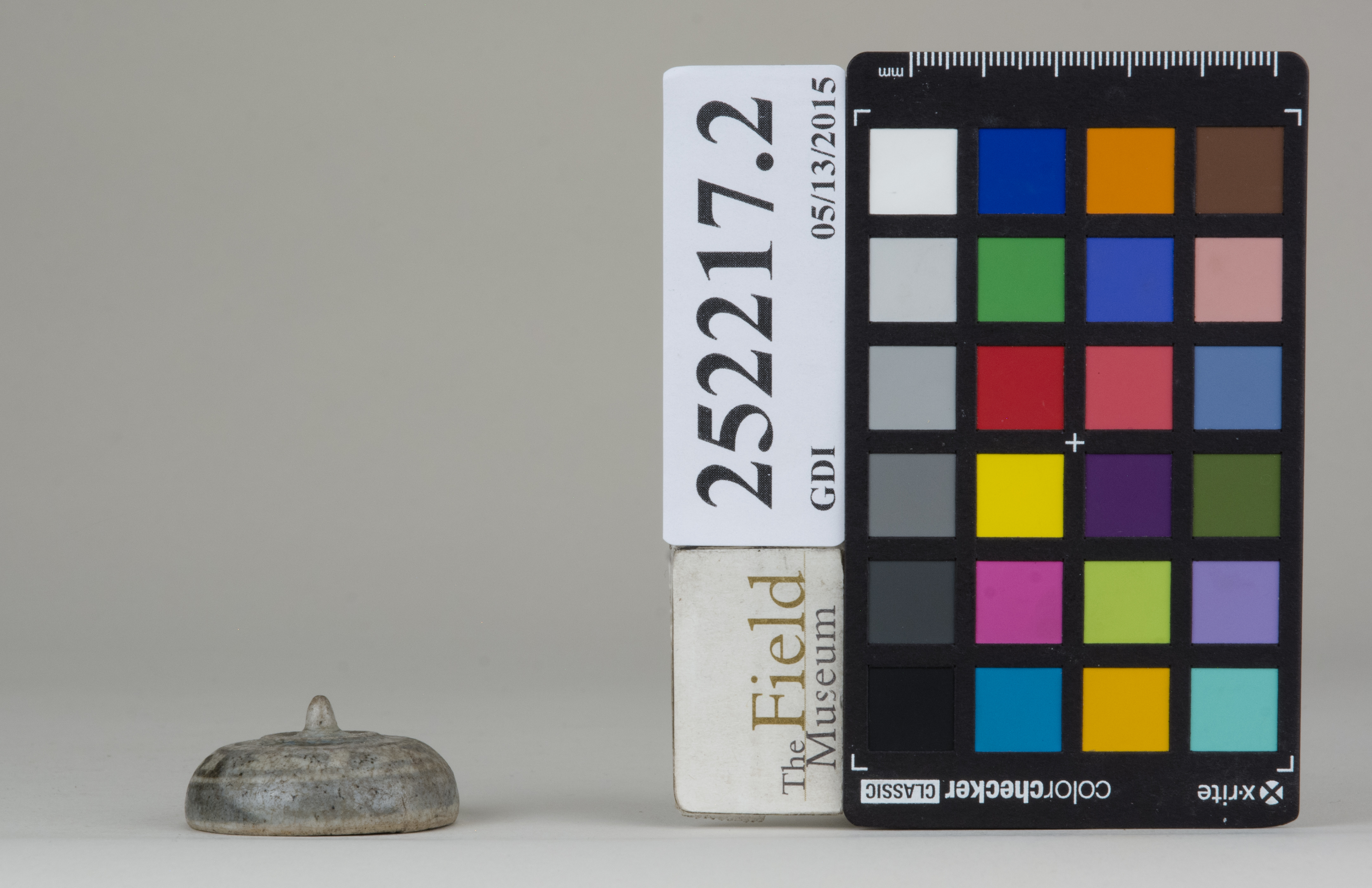 Left (c) Field Museum of Natural History - CC BY-NC 4.0