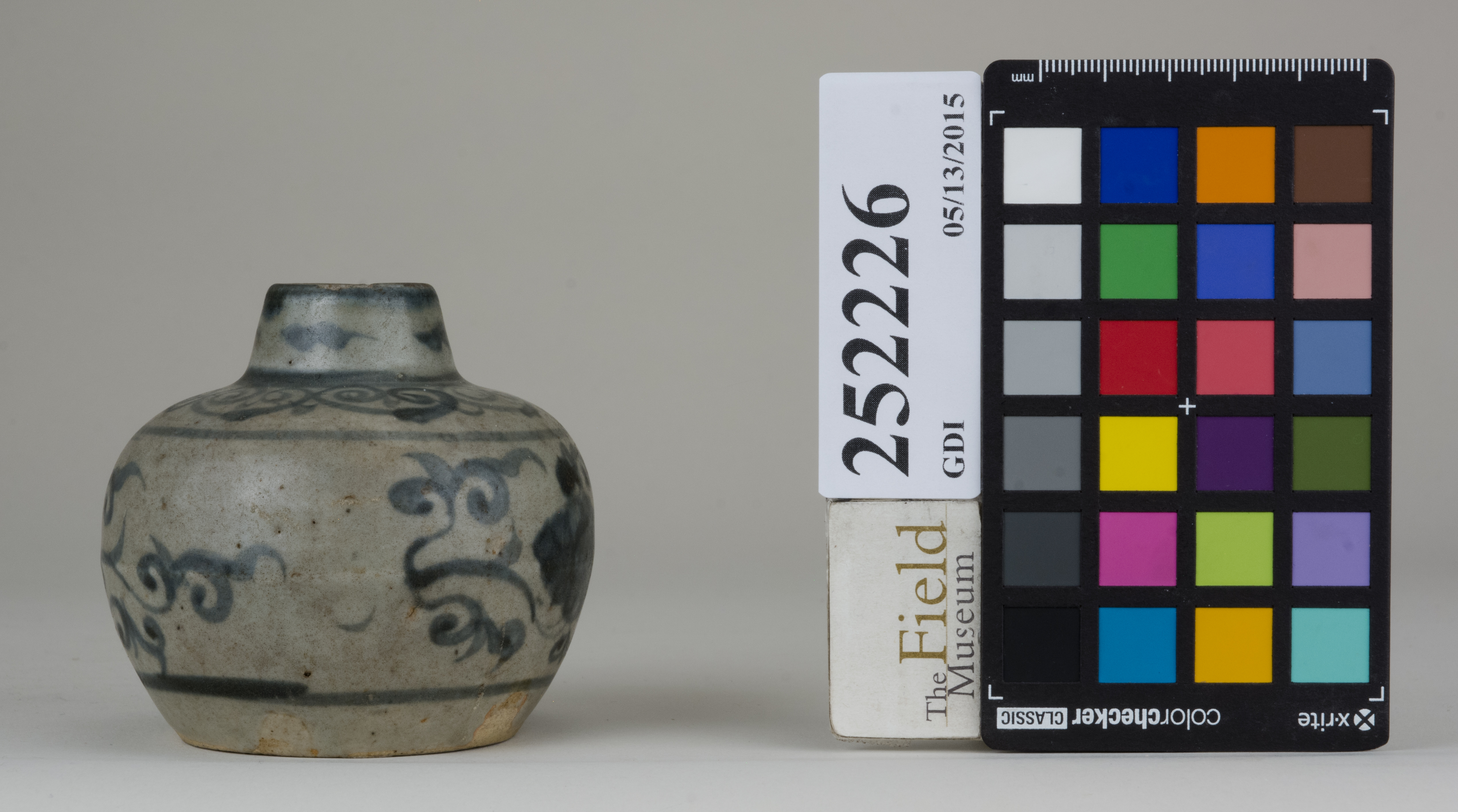 Left (c) Field Museum of Natural History - CC BY-NC 4.0