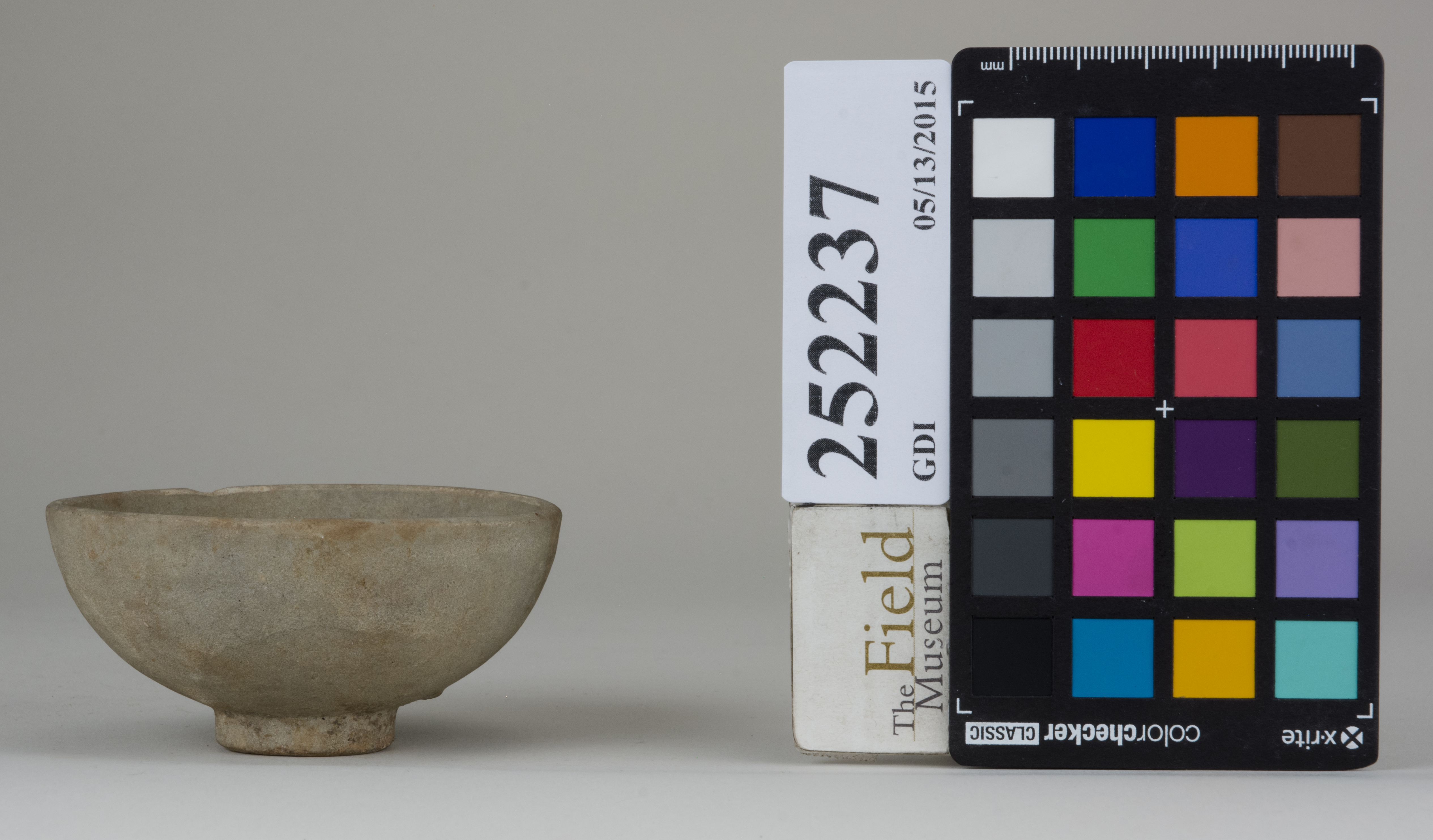 Left (c) Field Museum of Natural History - CC BY-NC 4.0