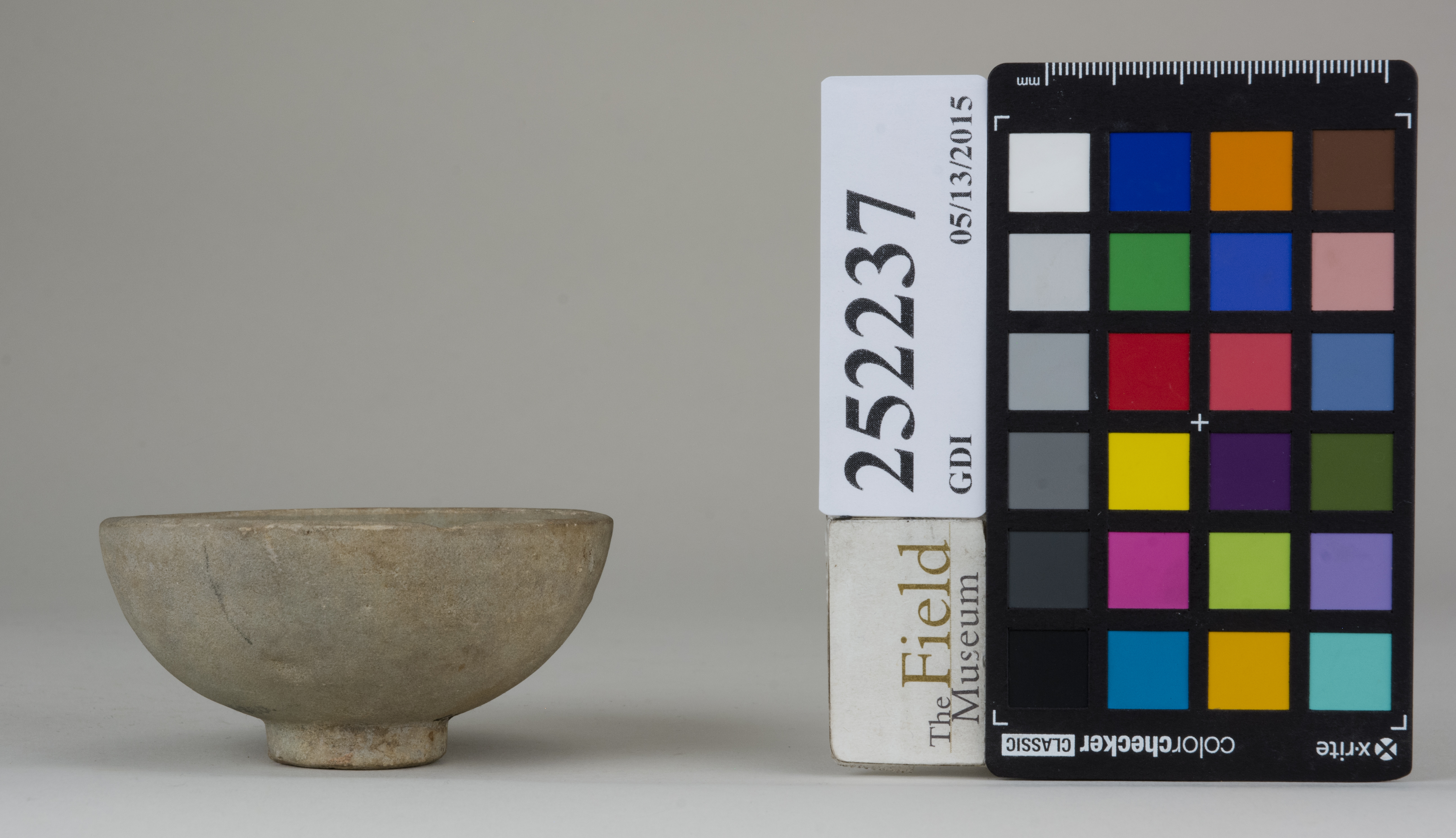 Right (c) Field Museum of Natural History - CC BY-NC 4.0