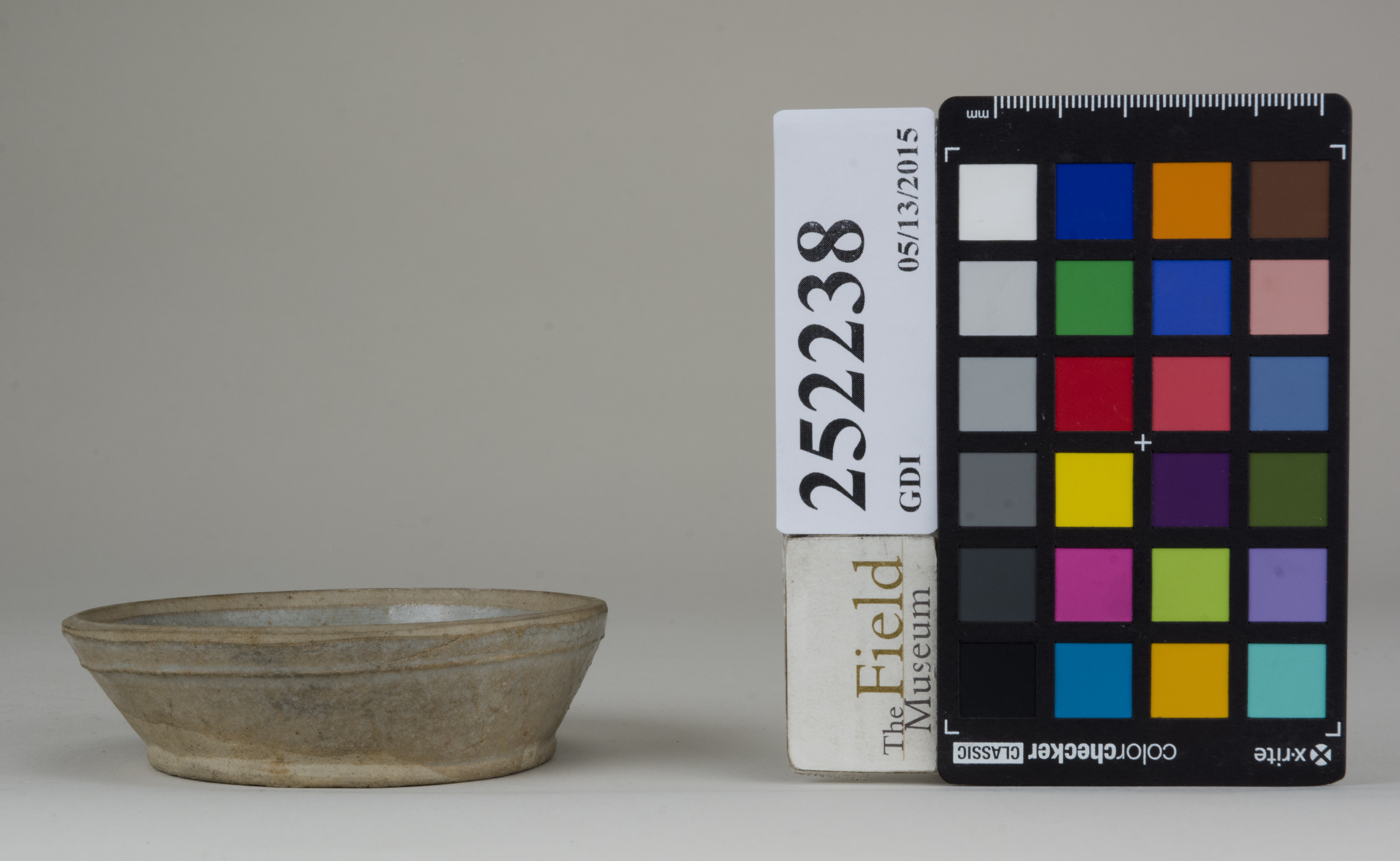 Left (c) Field Museum of Natural History - CC BY-NC 4.0