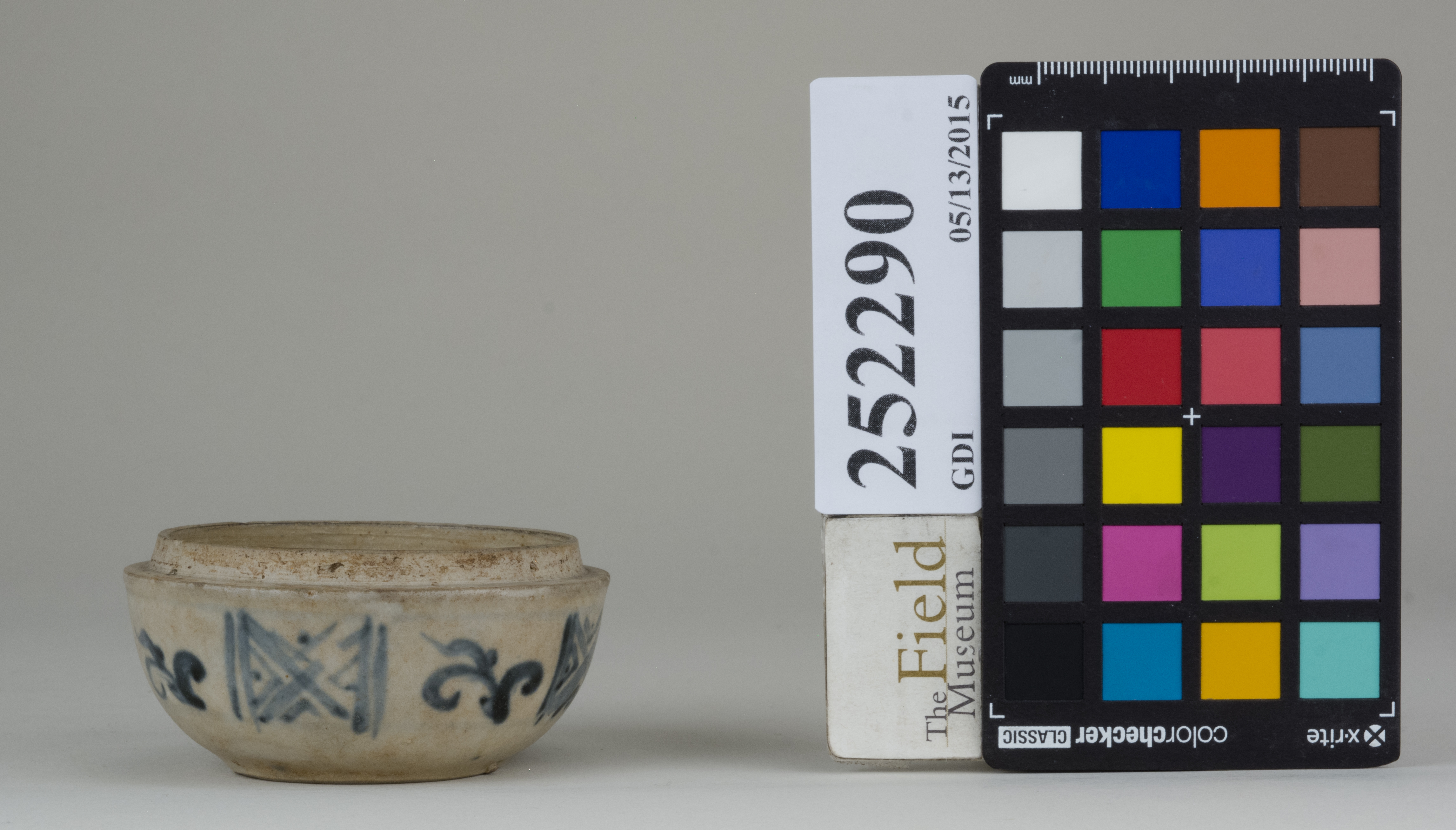 Left (c) Field Museum of Natural History - CC BY-NC 4.0