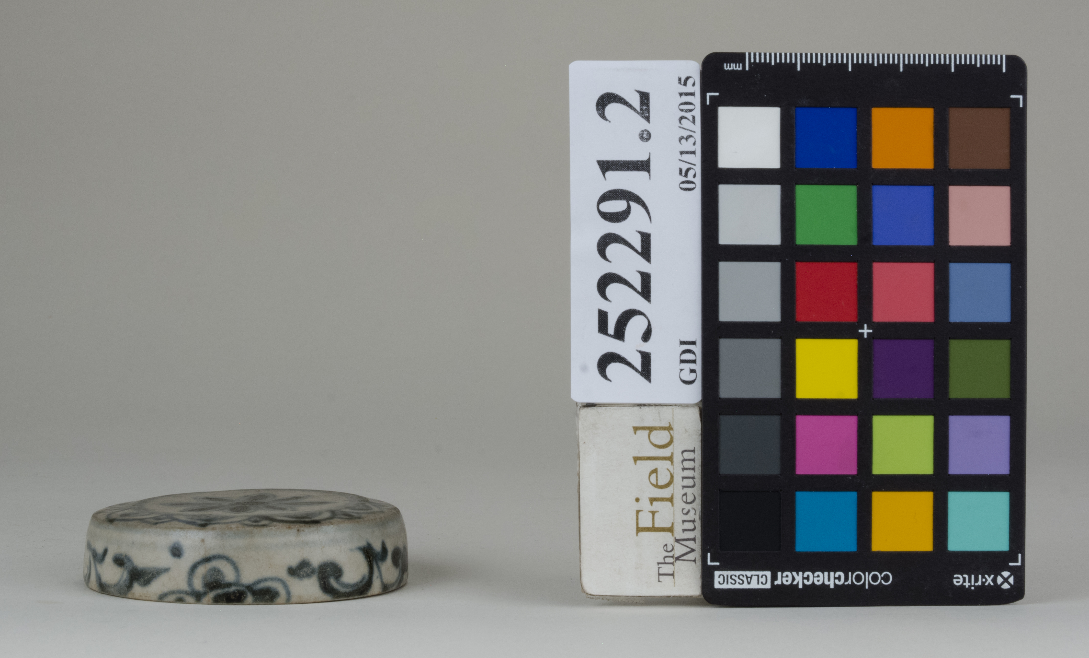 Right (c) Field Museum of Natural History - CC BY-NC 4.0