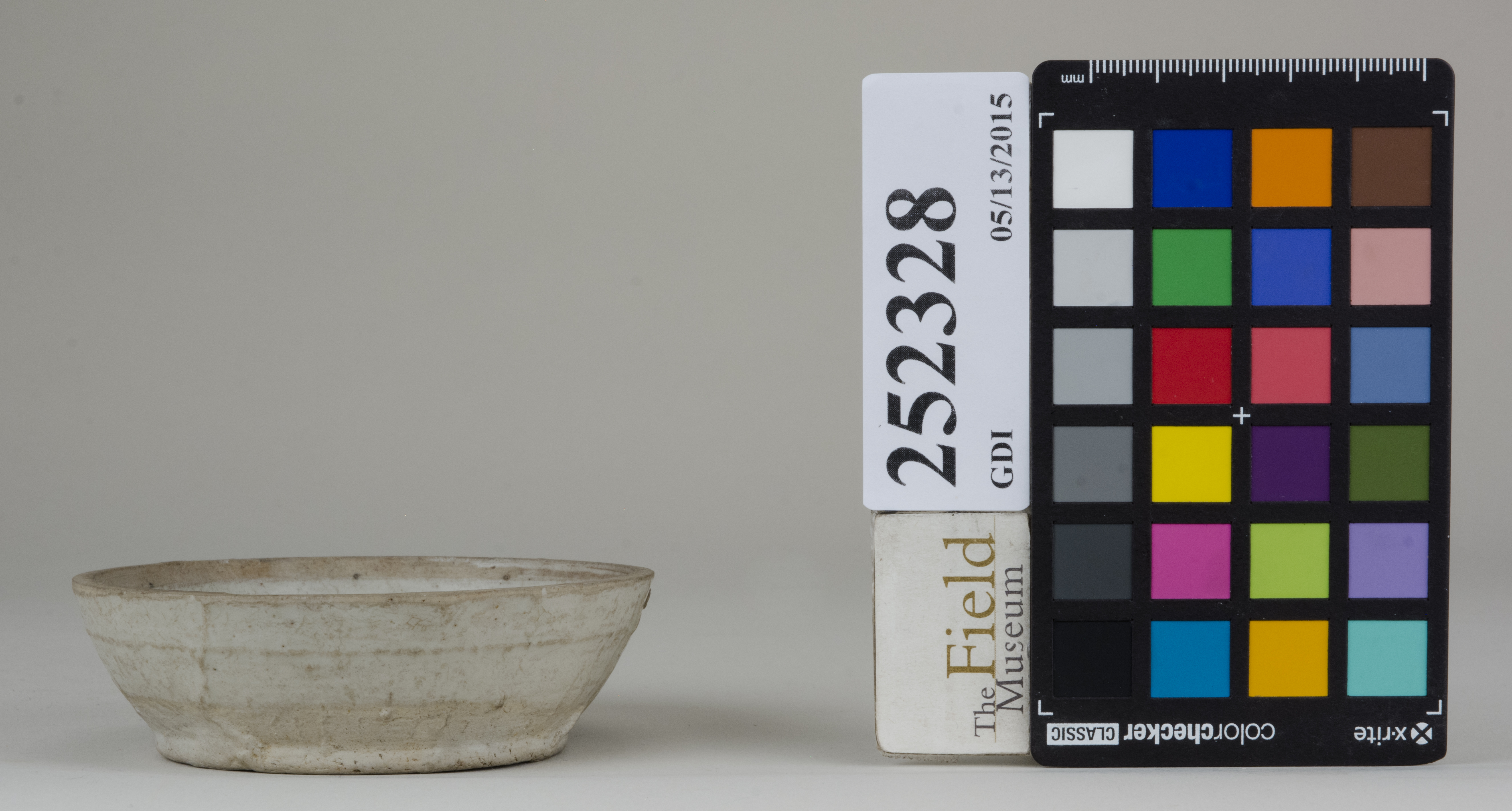 Left (c) Field Museum of Natural History - CC BY-NC 4.0