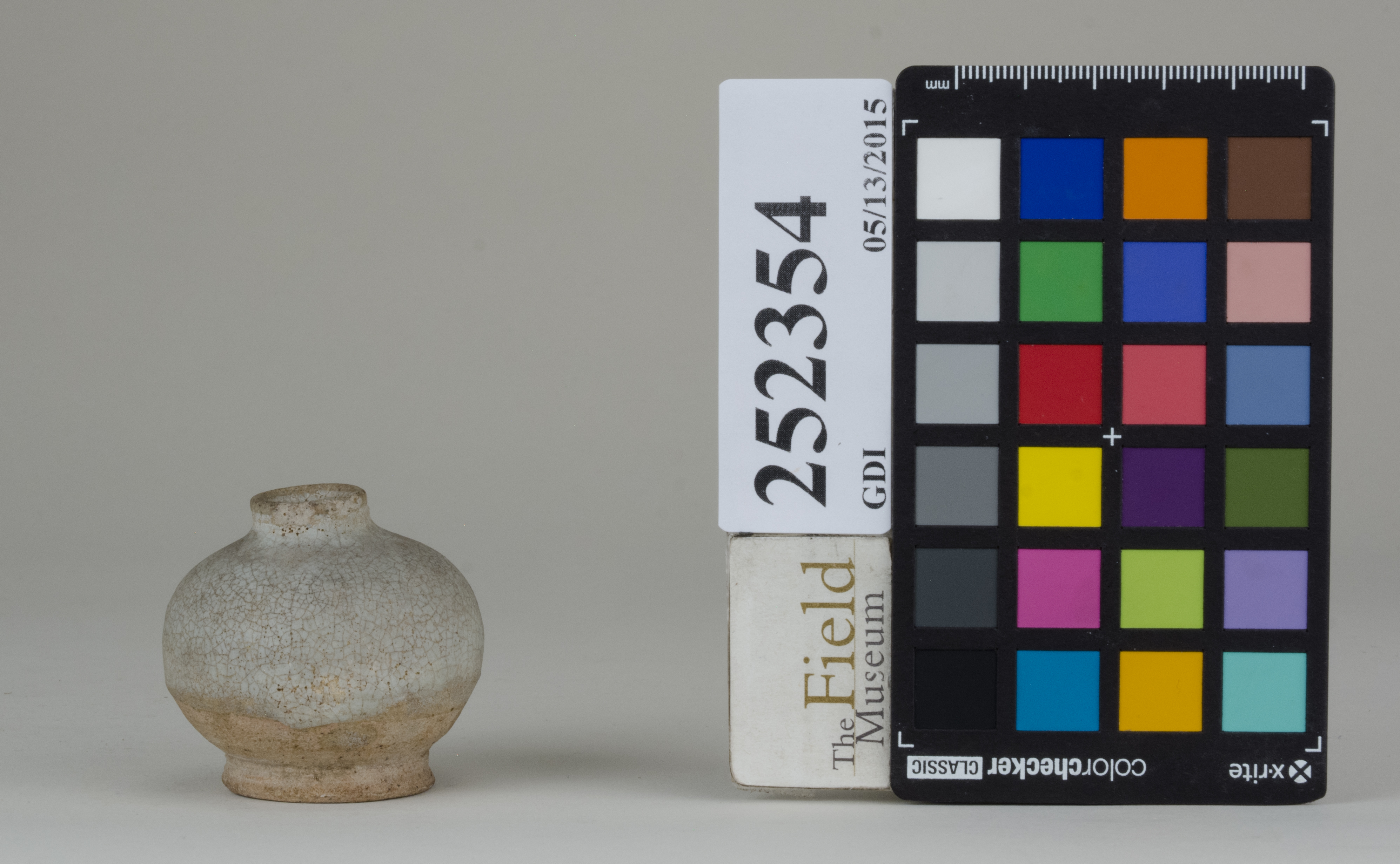 Right (c) Field Museum of Natural History - CC BY-NC 4.0