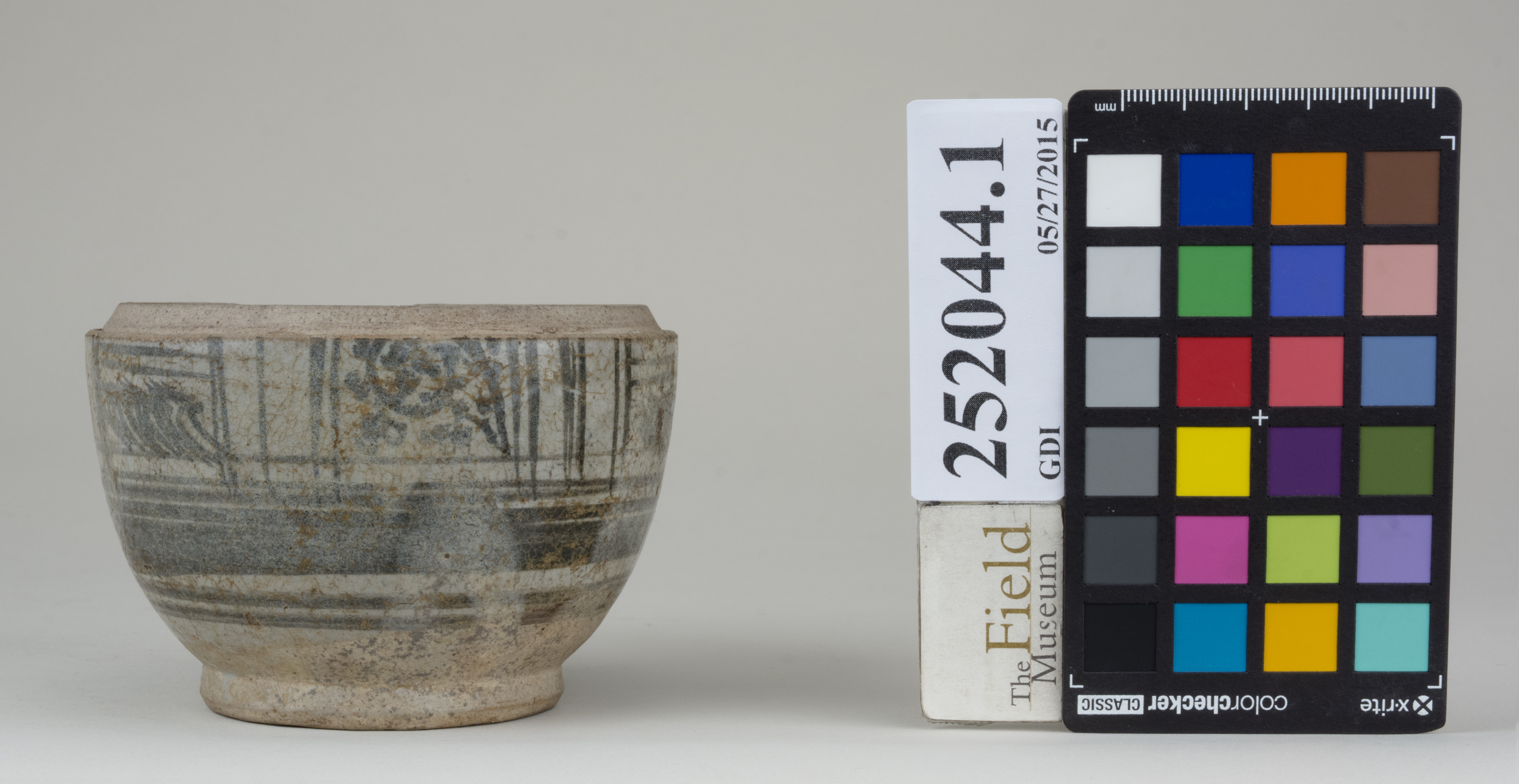 Left (c) Field Museum of Natural History - CC BY-NC 4.0