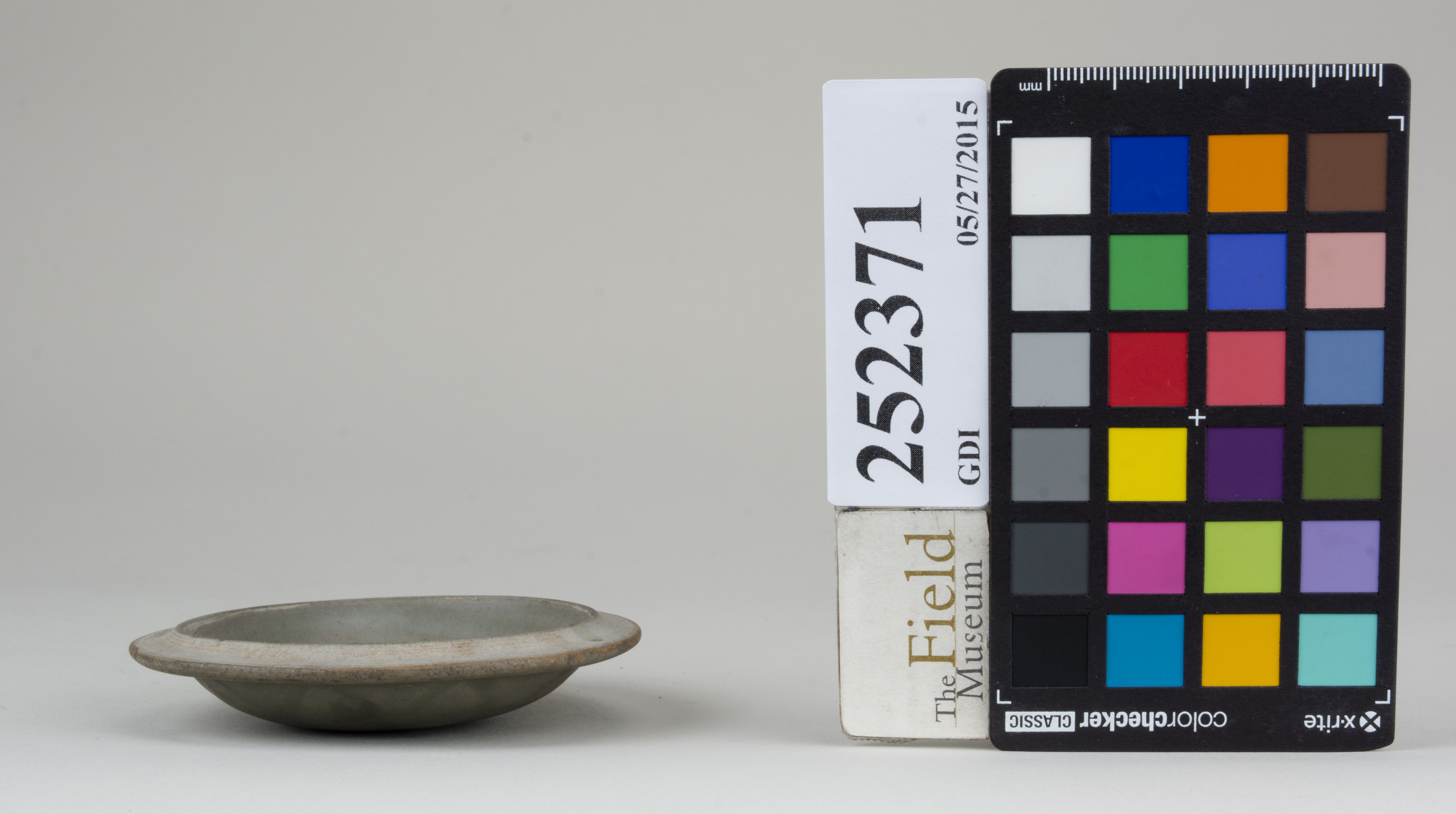 Left (c) Field Museum of Natural History - CC BY-NC 4.0