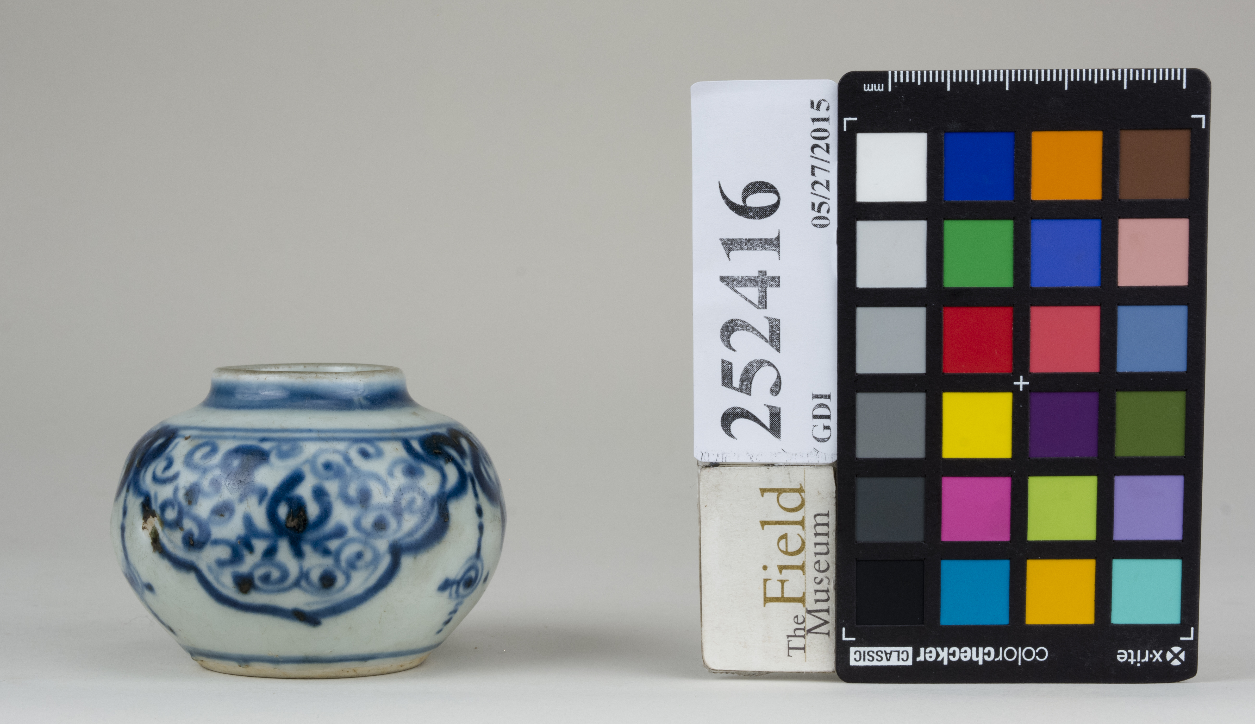 Right (c) Field Museum of Natural History - CC BY-NC 4.0