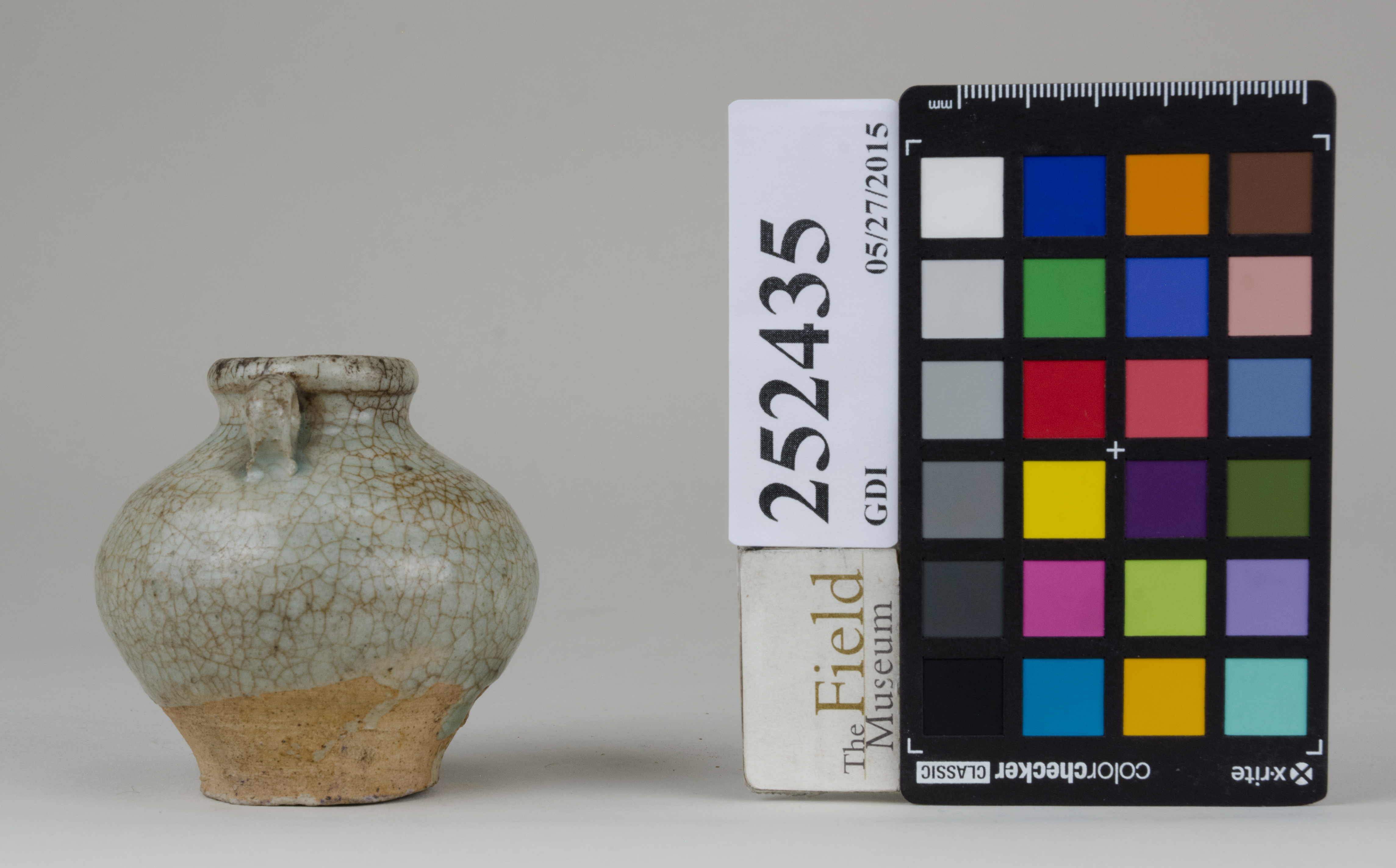 Left (c) Field Museum of Natural History - CC BY-NC 4.0