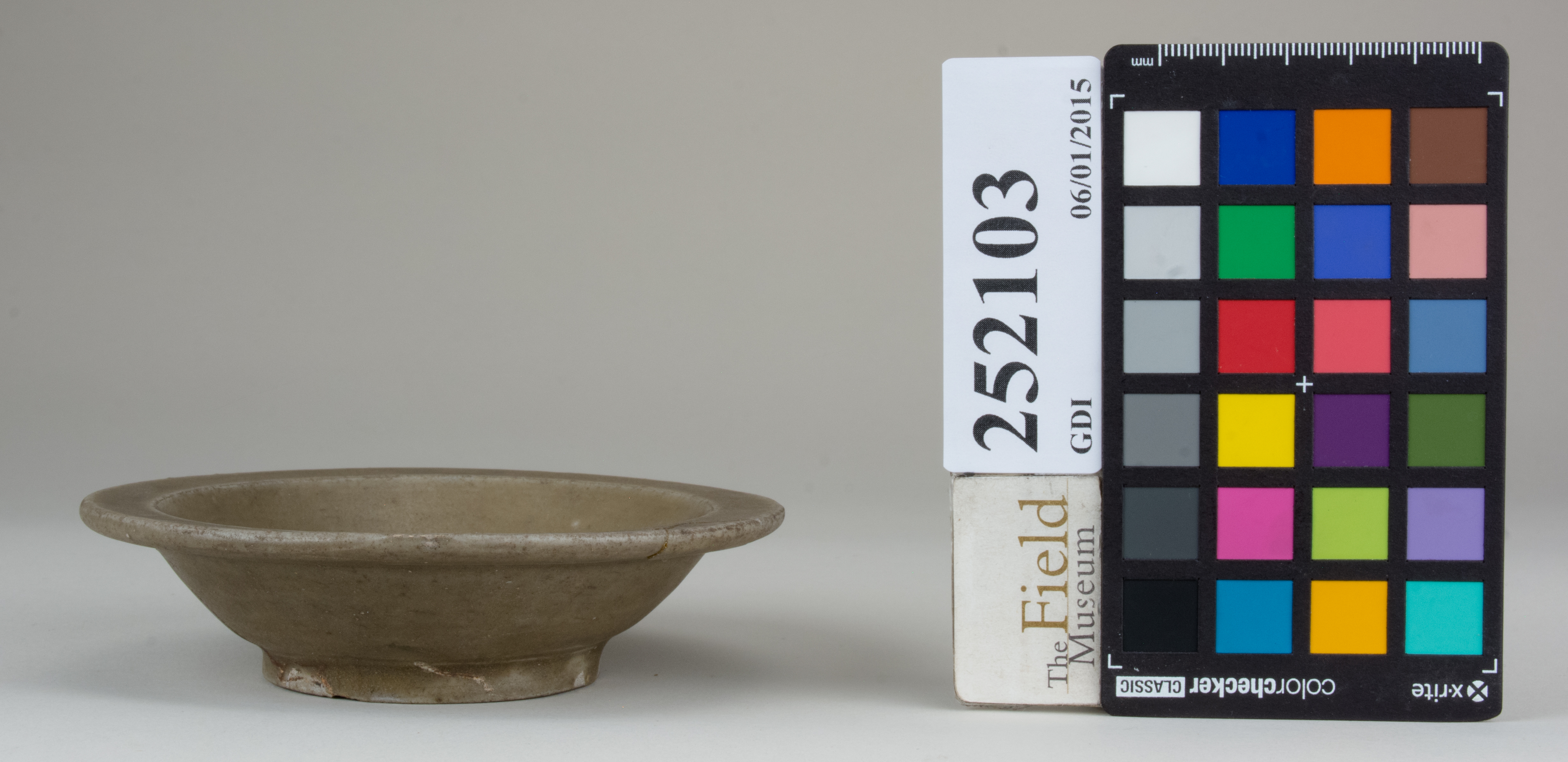 Left (c) Field Museum of Natural History - CC BY-NC 4.0