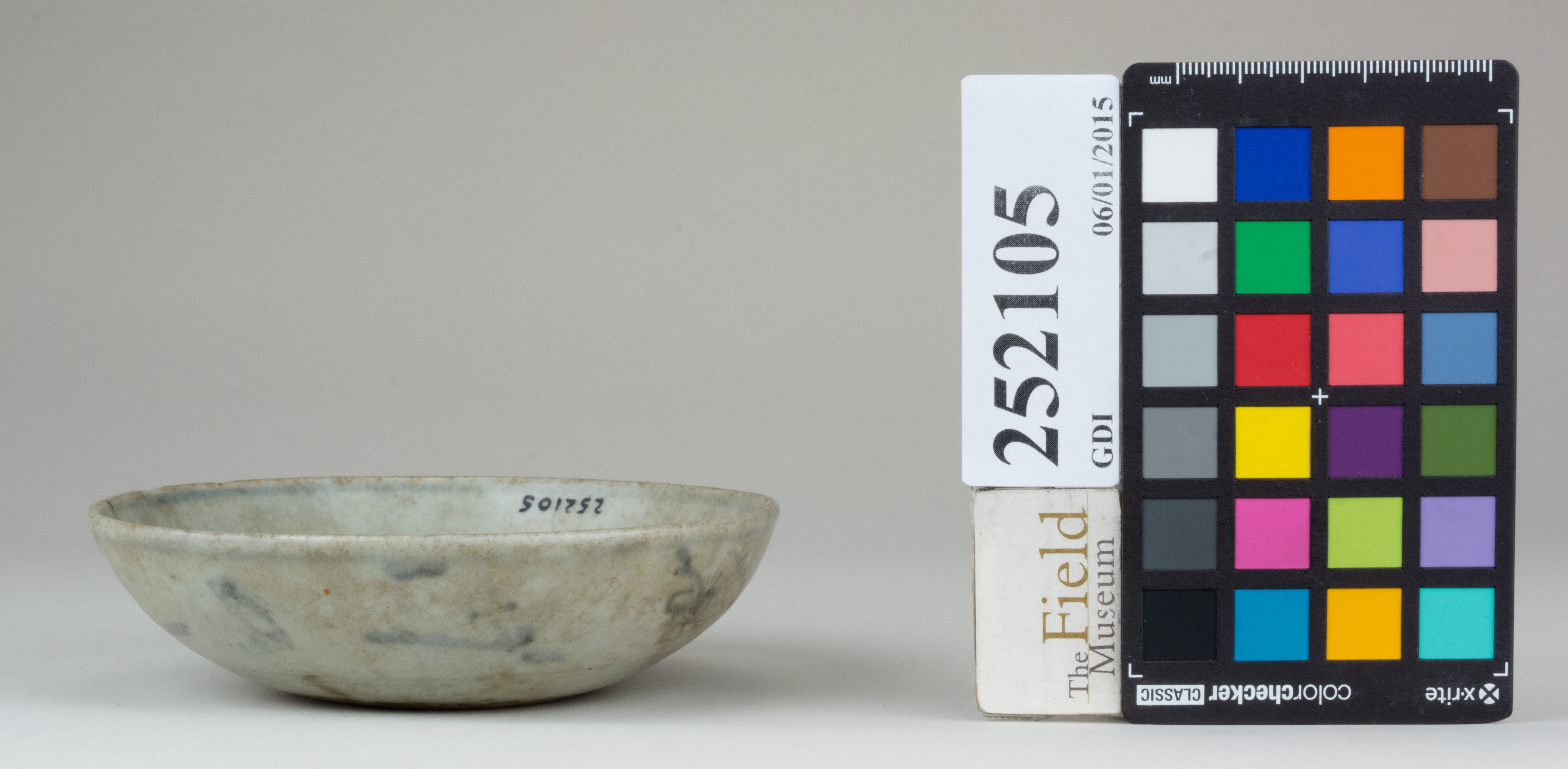 Right (c) Field Museum of Natural History - CC BY-NC 4.0