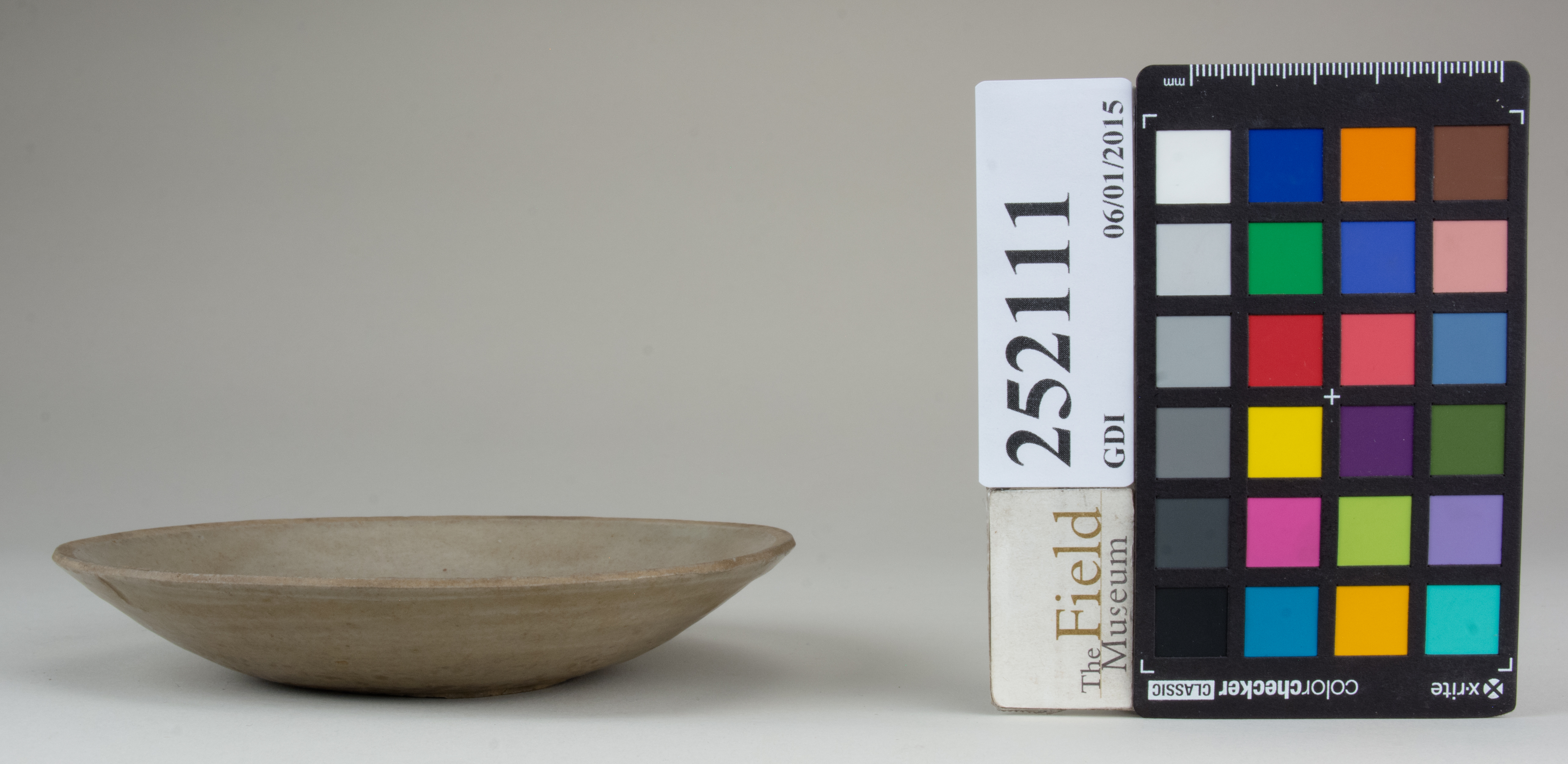 Right (c) Field Museum of Natural History - CC BY-NC 4.0