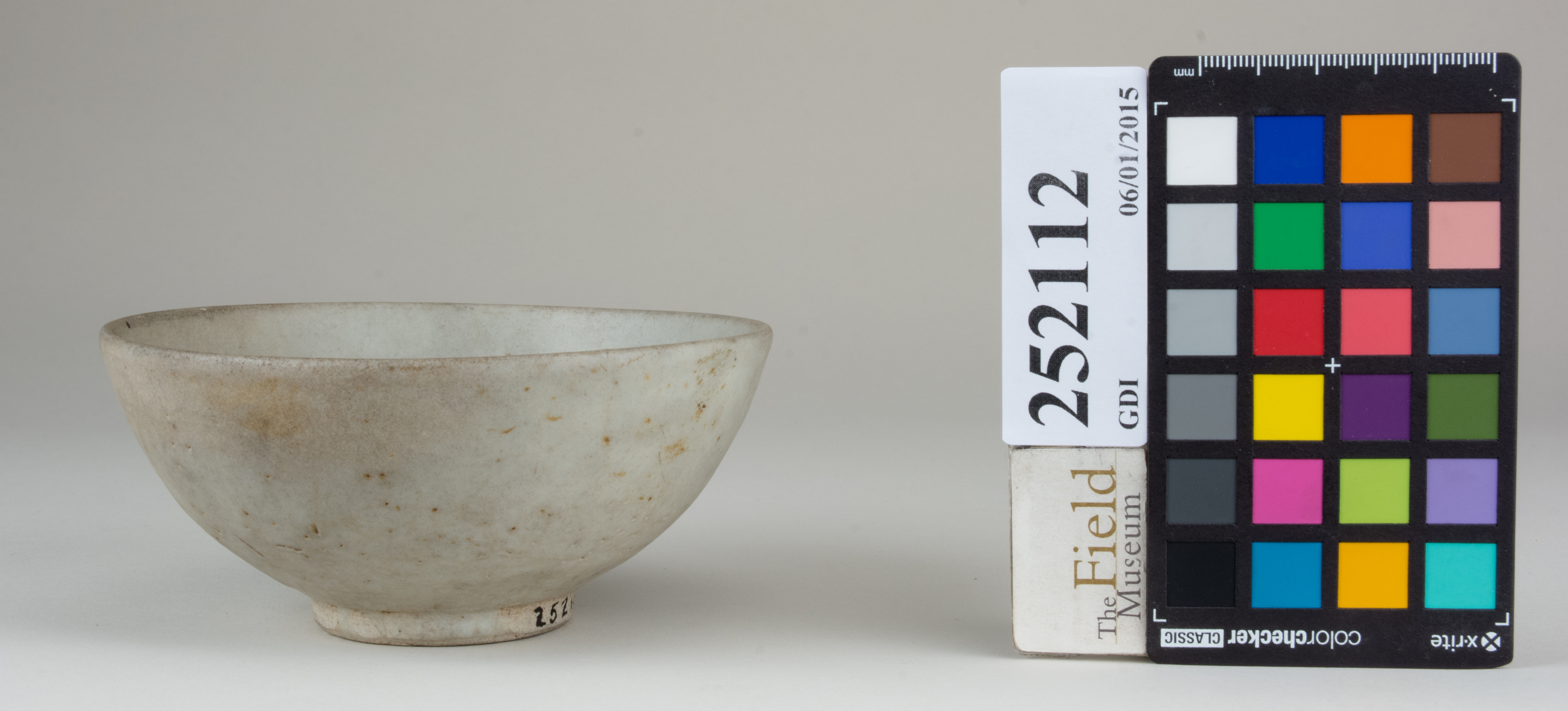 Right (c) Field Museum of Natural History - CC BY-NC 4.0