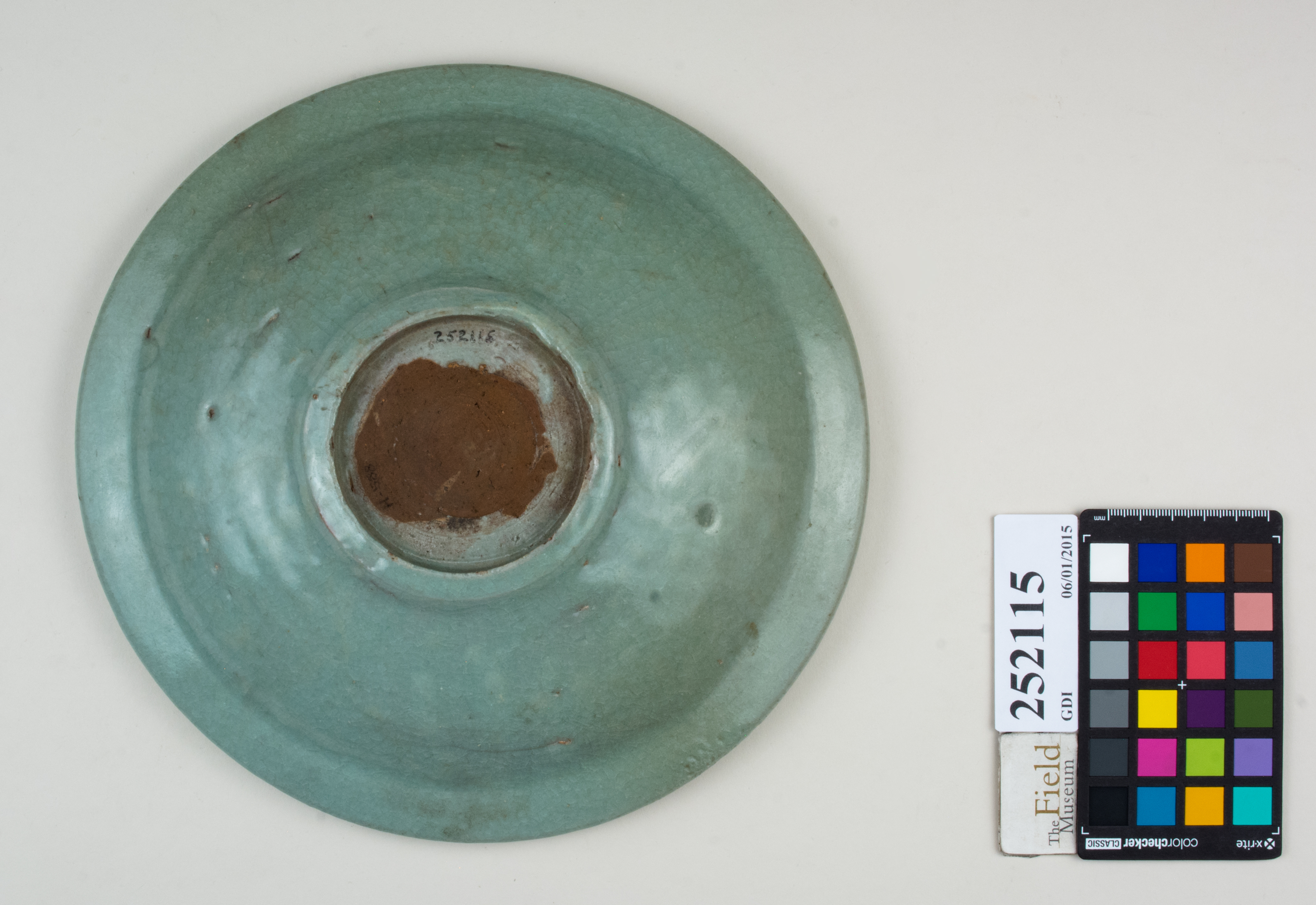 Bottom (c) Field Museum of Natural History - CC BY-NC 4.0