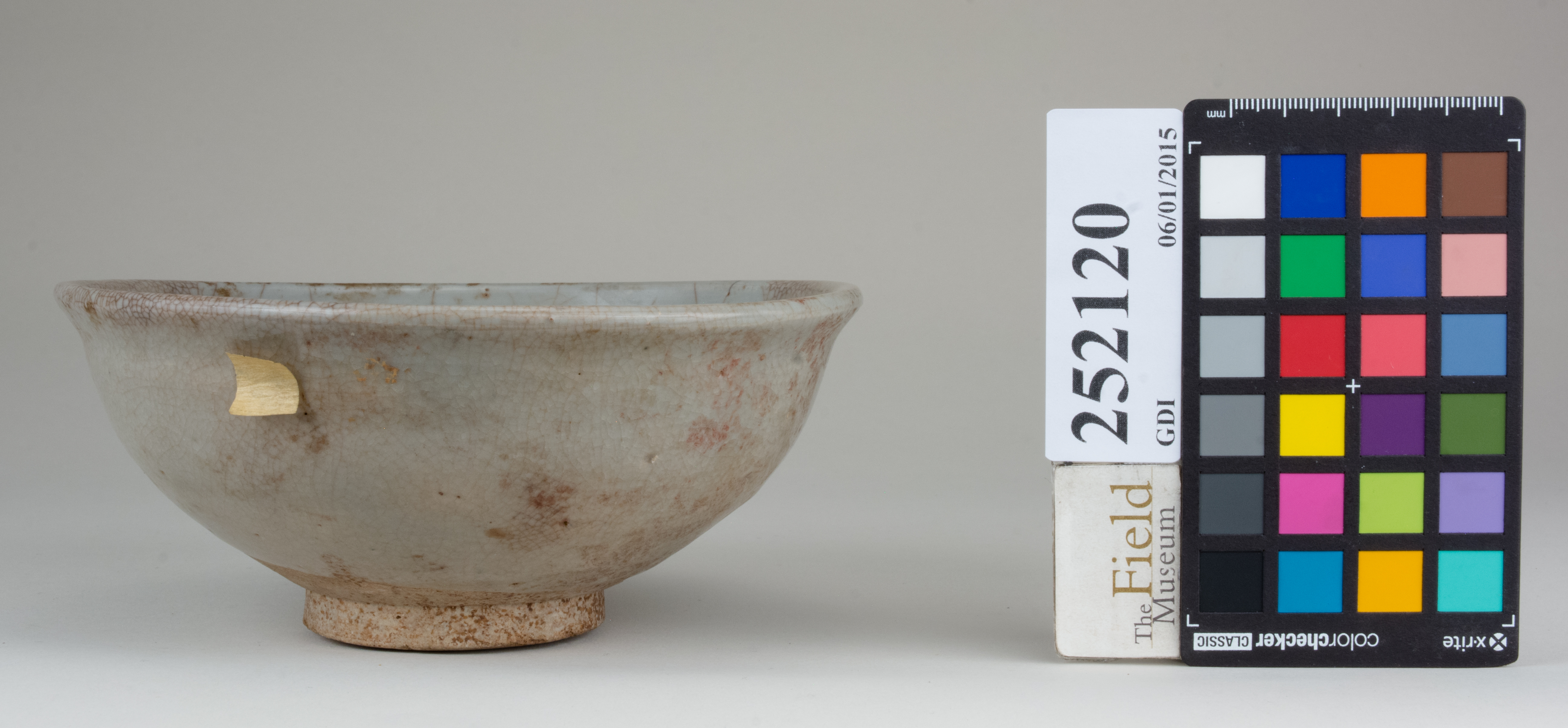 Left (c) Field Museum of Natural History - CC BY-NC 4.0