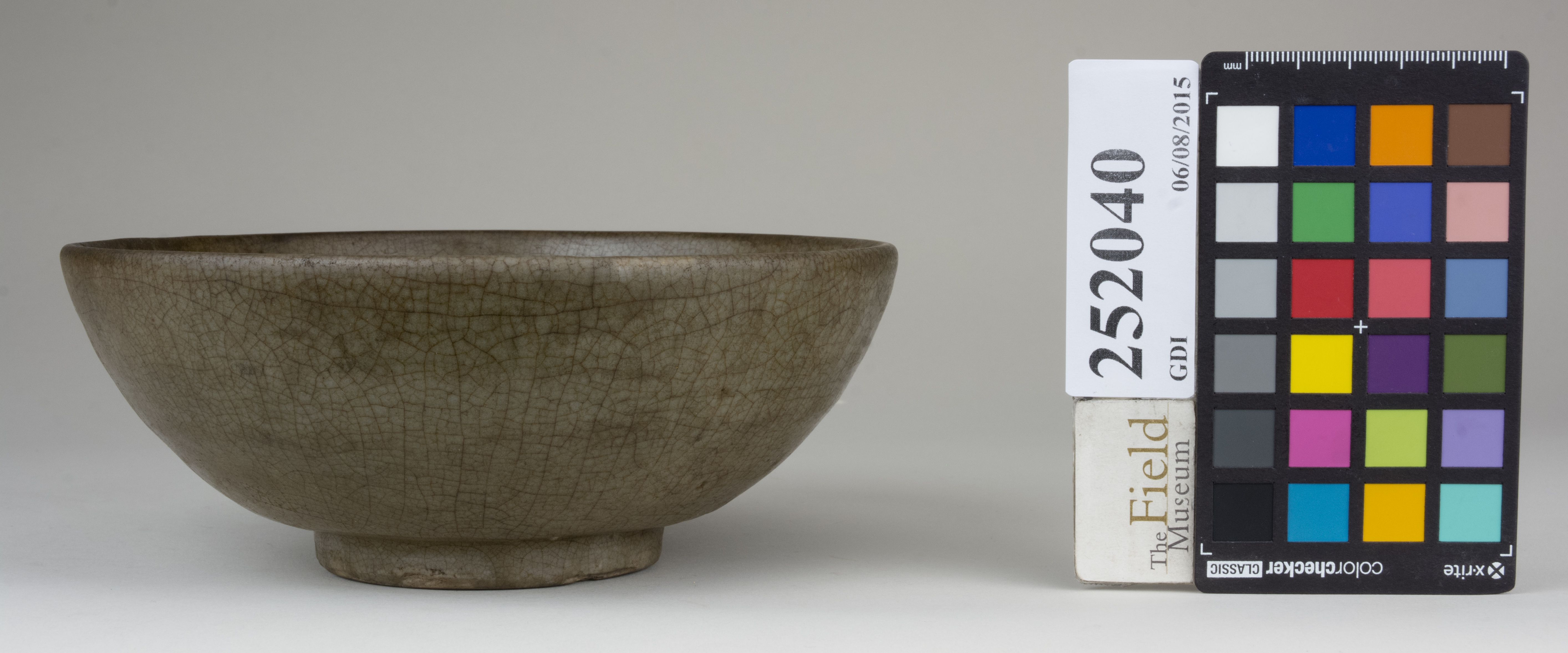 Left (c) Field Museum of Natural History - CC BY-NC 4.0