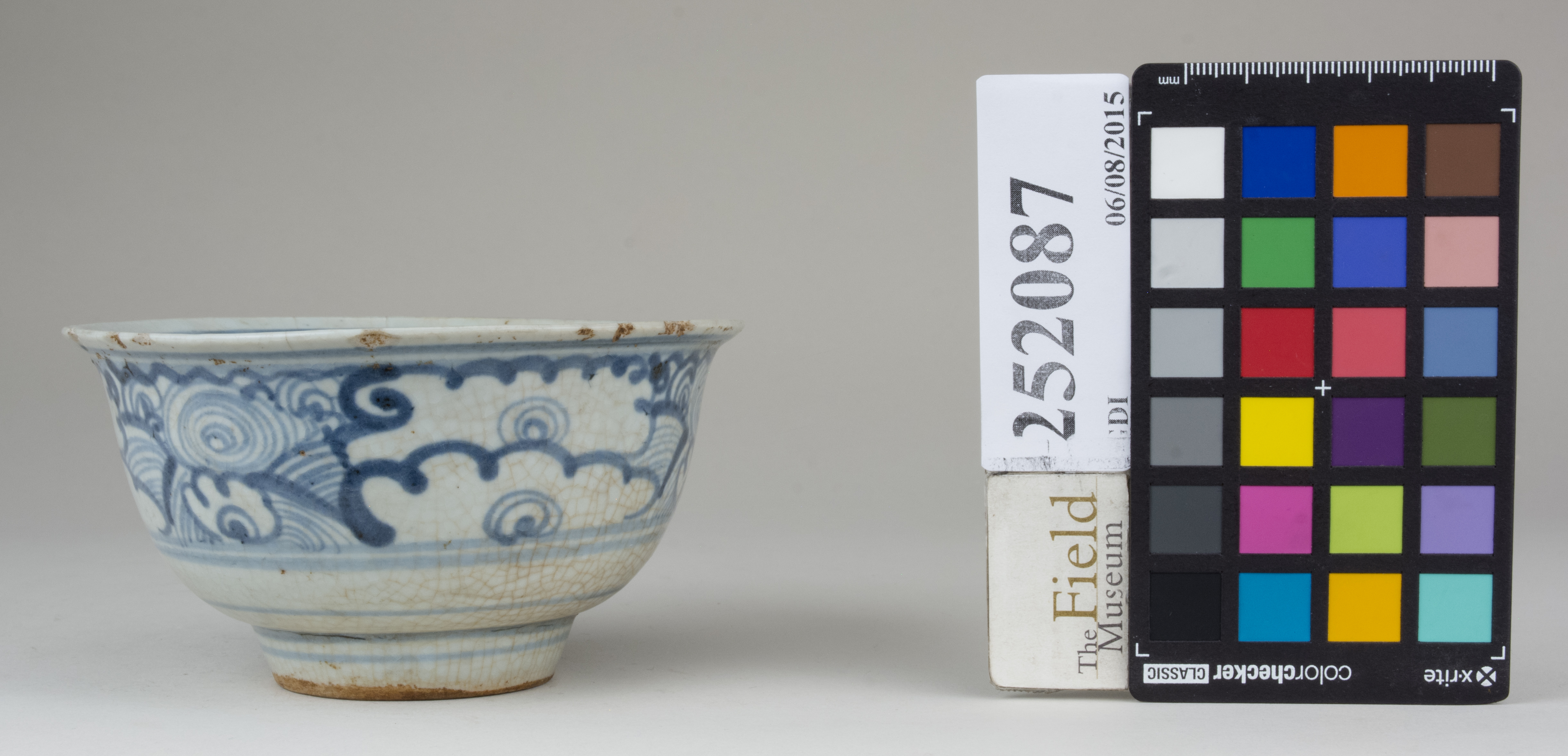 Right (c) Field Museum of Natural History - CC BY-NC 4.0