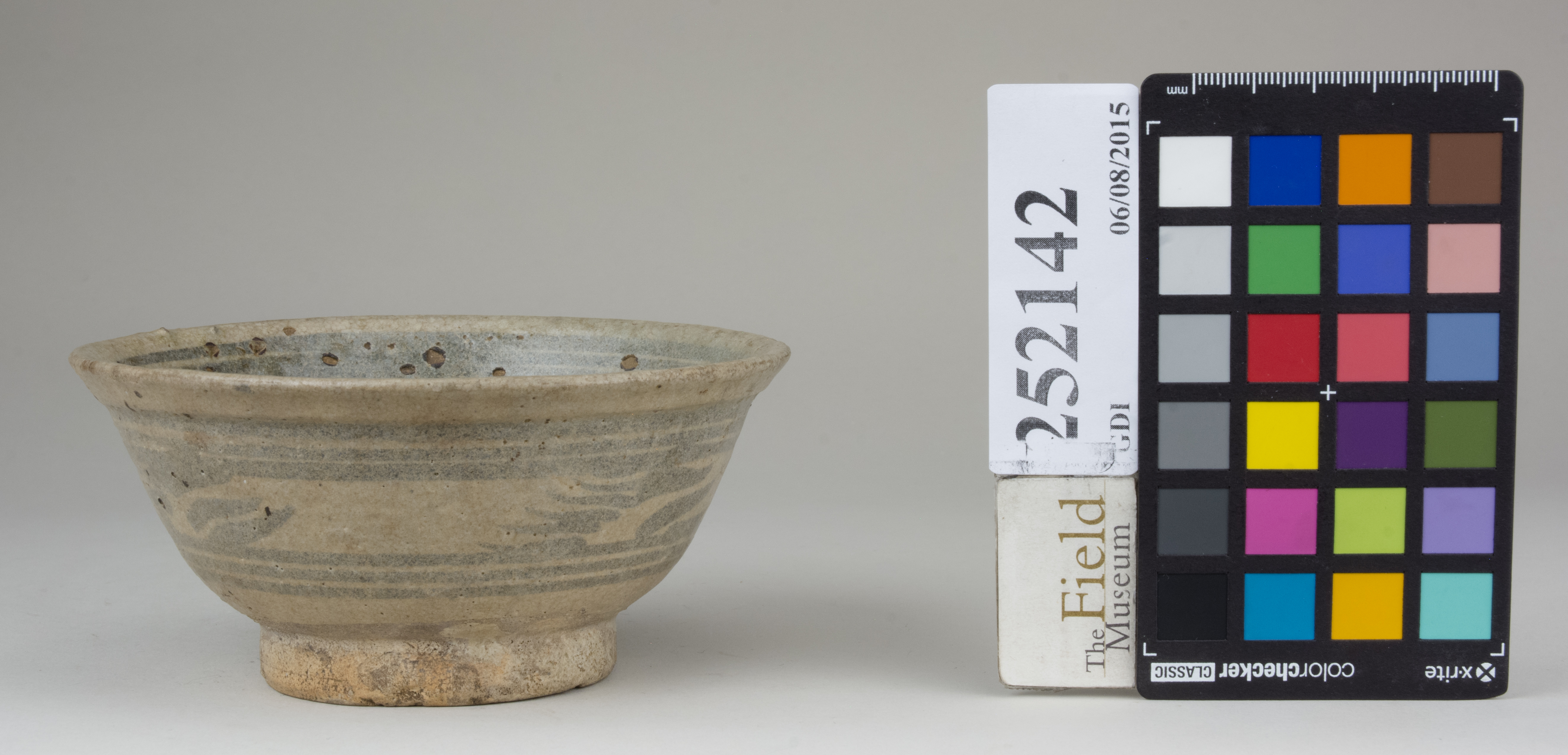 Left (c) Field Museum of Natural History - CC BY-NC 4.0