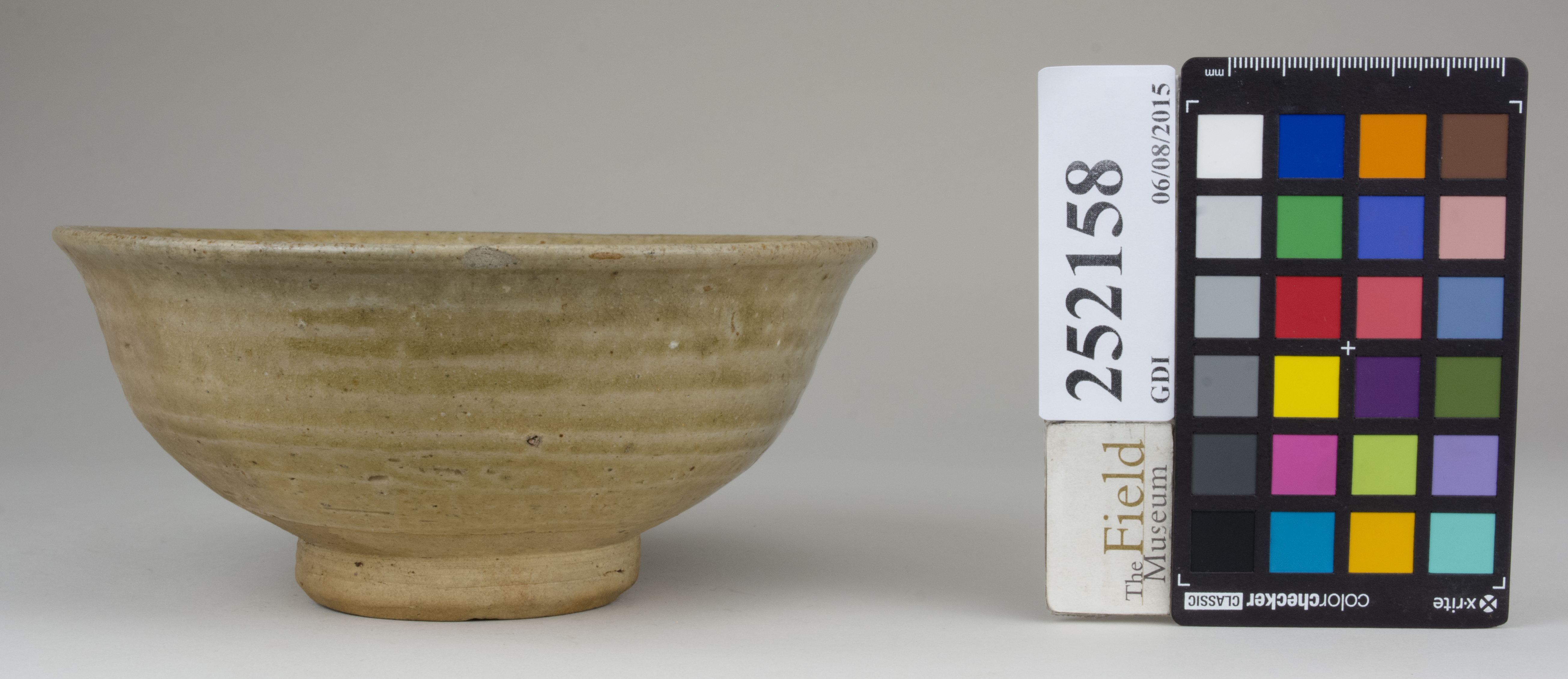 Left (c) Field Museum of Natural History - CC BY-NC 4.0