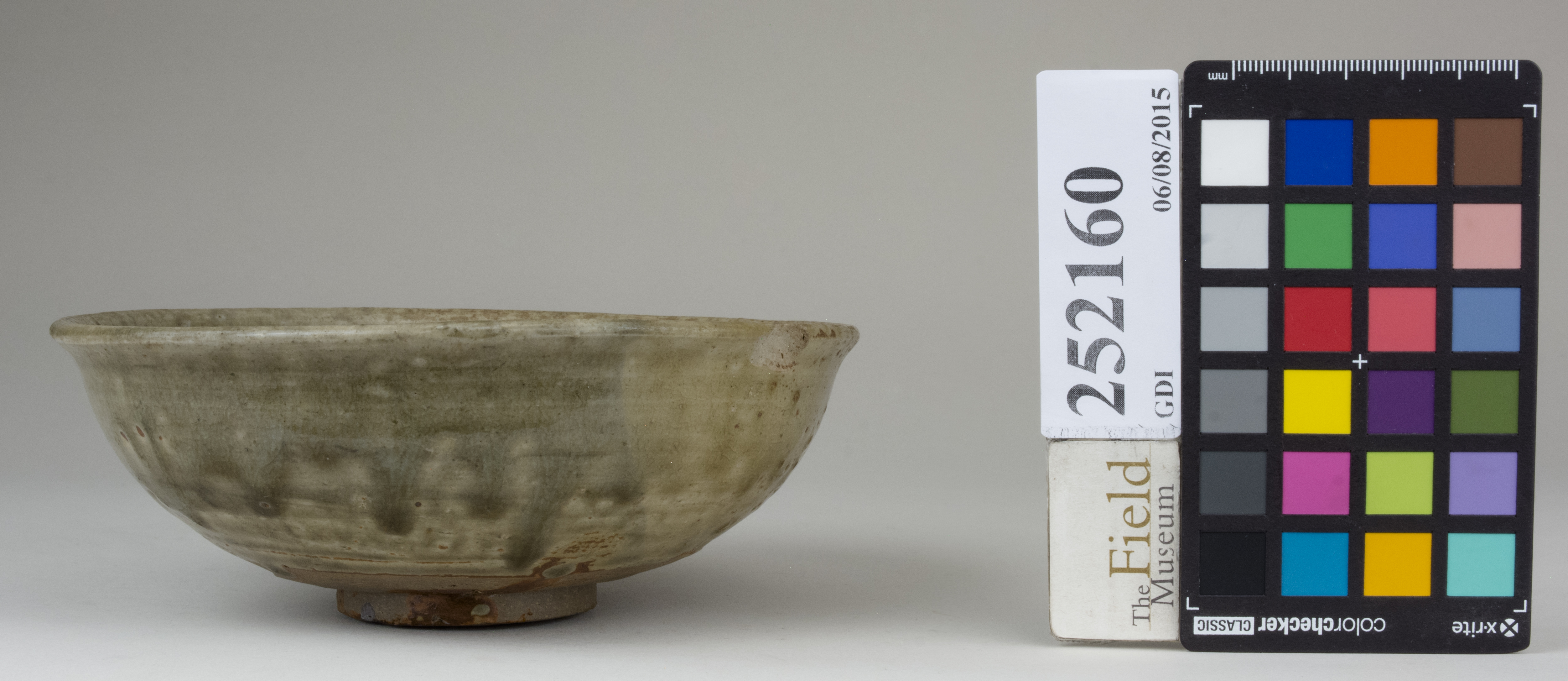 Left (c) Field Museum of Natural History - CC BY-NC 4.0