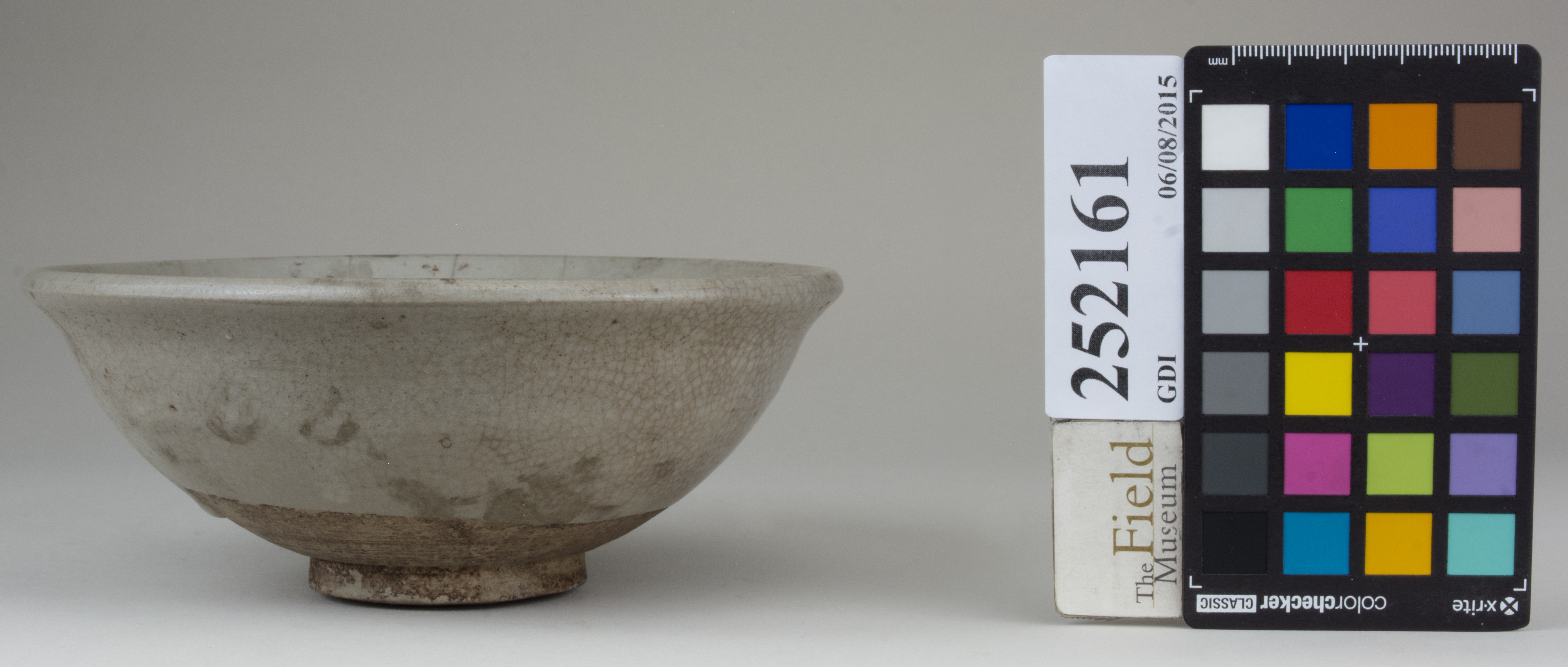 Left (c) Field Museum of Natural History - CC BY-NC 4.0