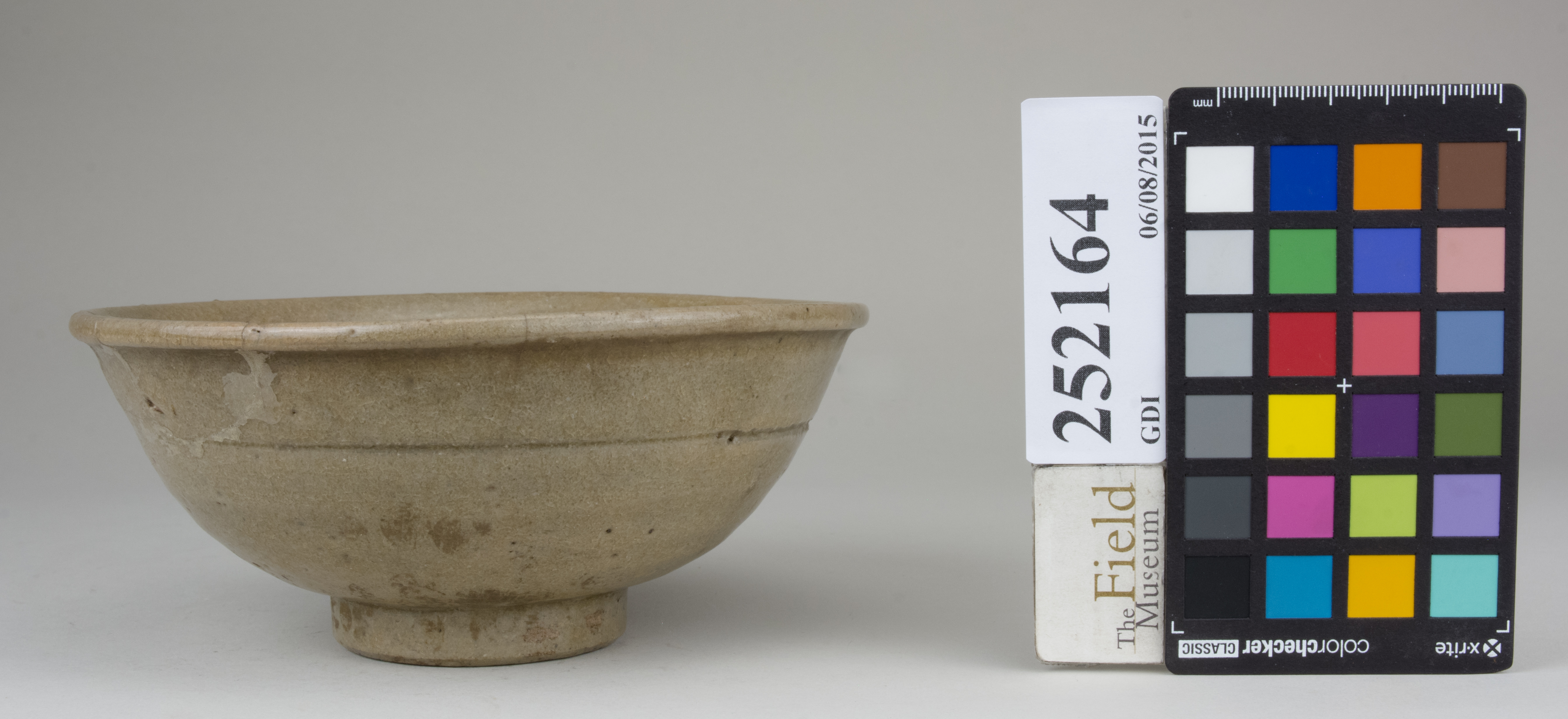 Left (c) Field Museum of Natural History - CC BY-NC 4.0