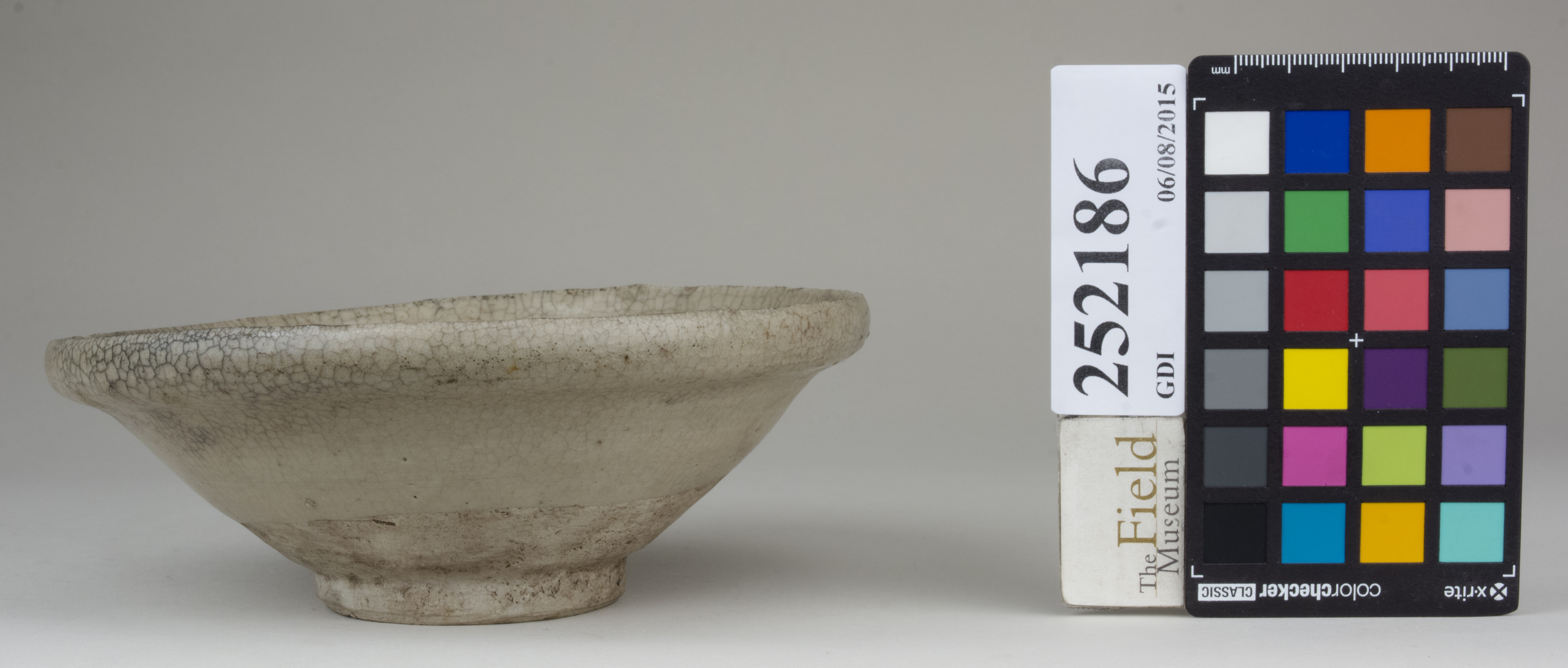 Left (c) Field Museum of Natural History - CC BY-NC 4.0