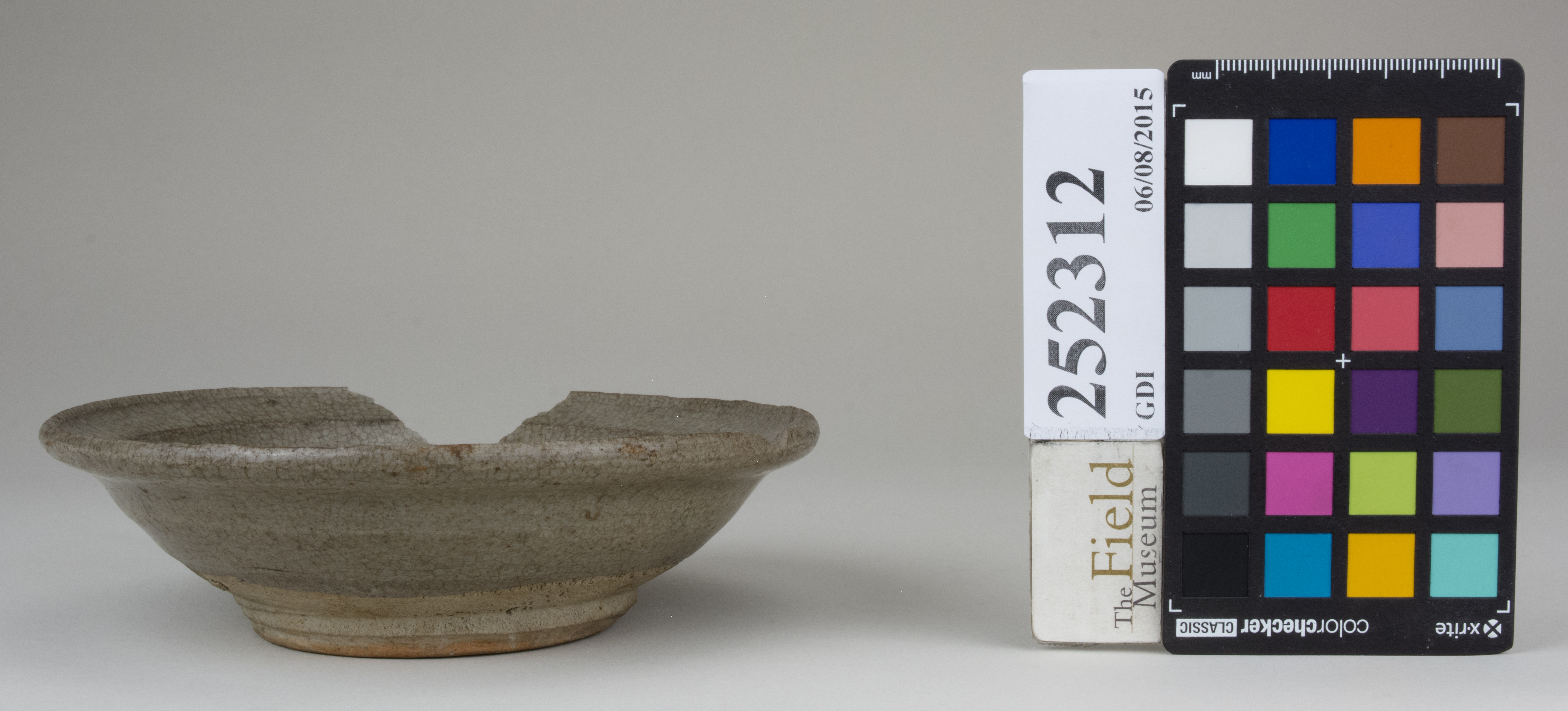 Left (c) Field Museum of Natural History - CC BY-NC 4.0