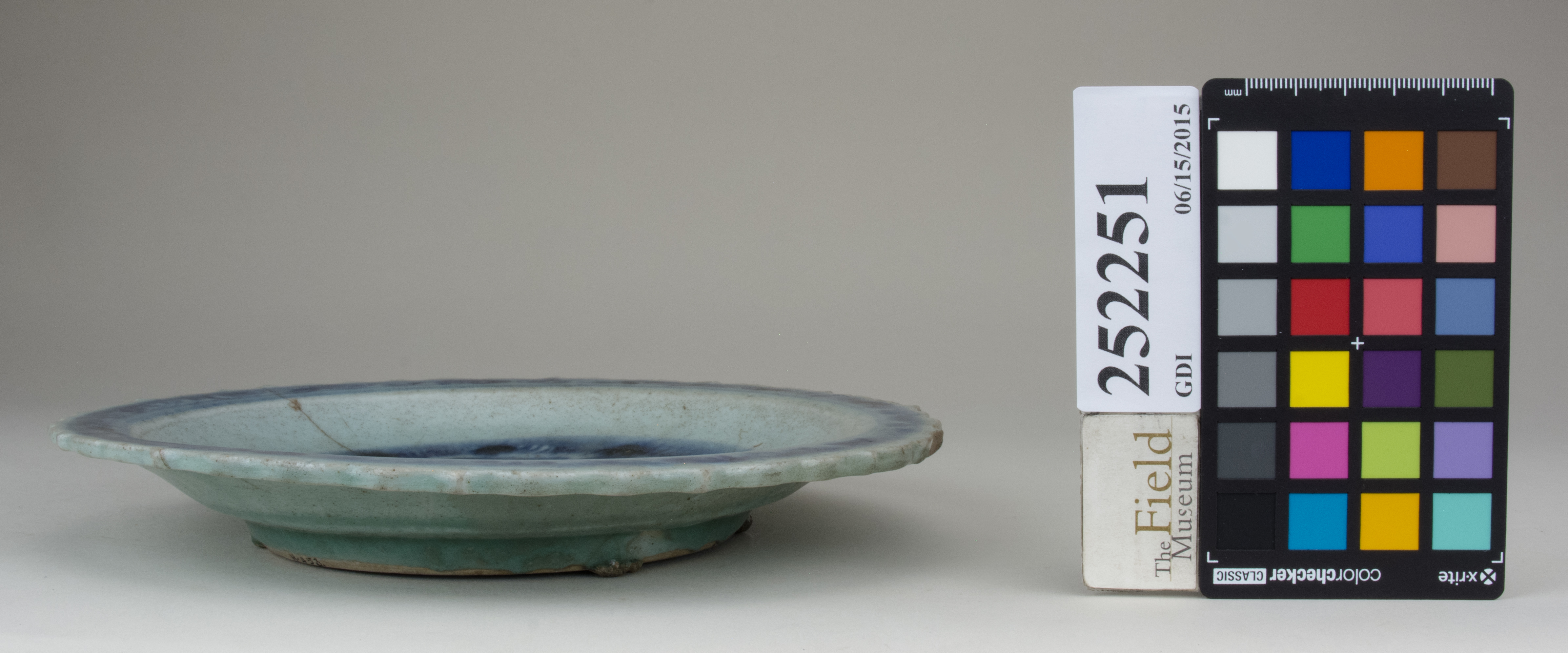 Left (c) Field Museum of Natural History - CC BY-NC 4.0