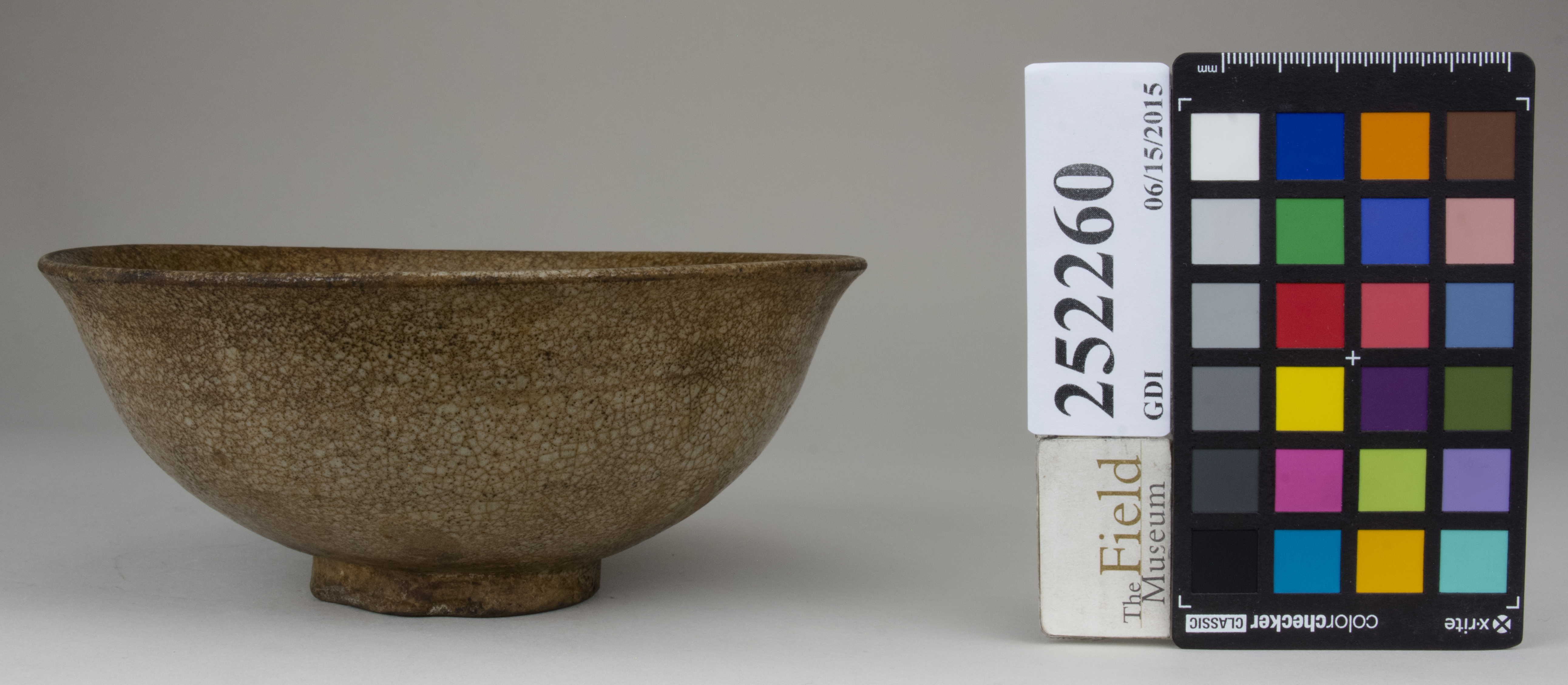 Left (c) Field Museum of Natural History - CC BY-NC 4.0