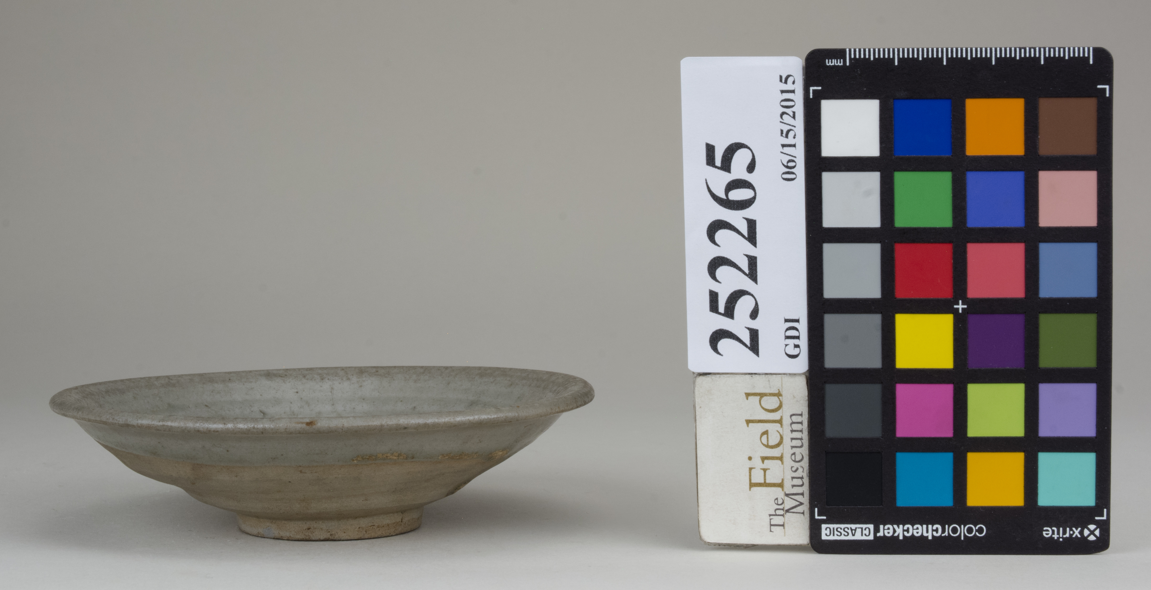 Left (c) Field Museum of Natural History - CC BY-NC 4.0