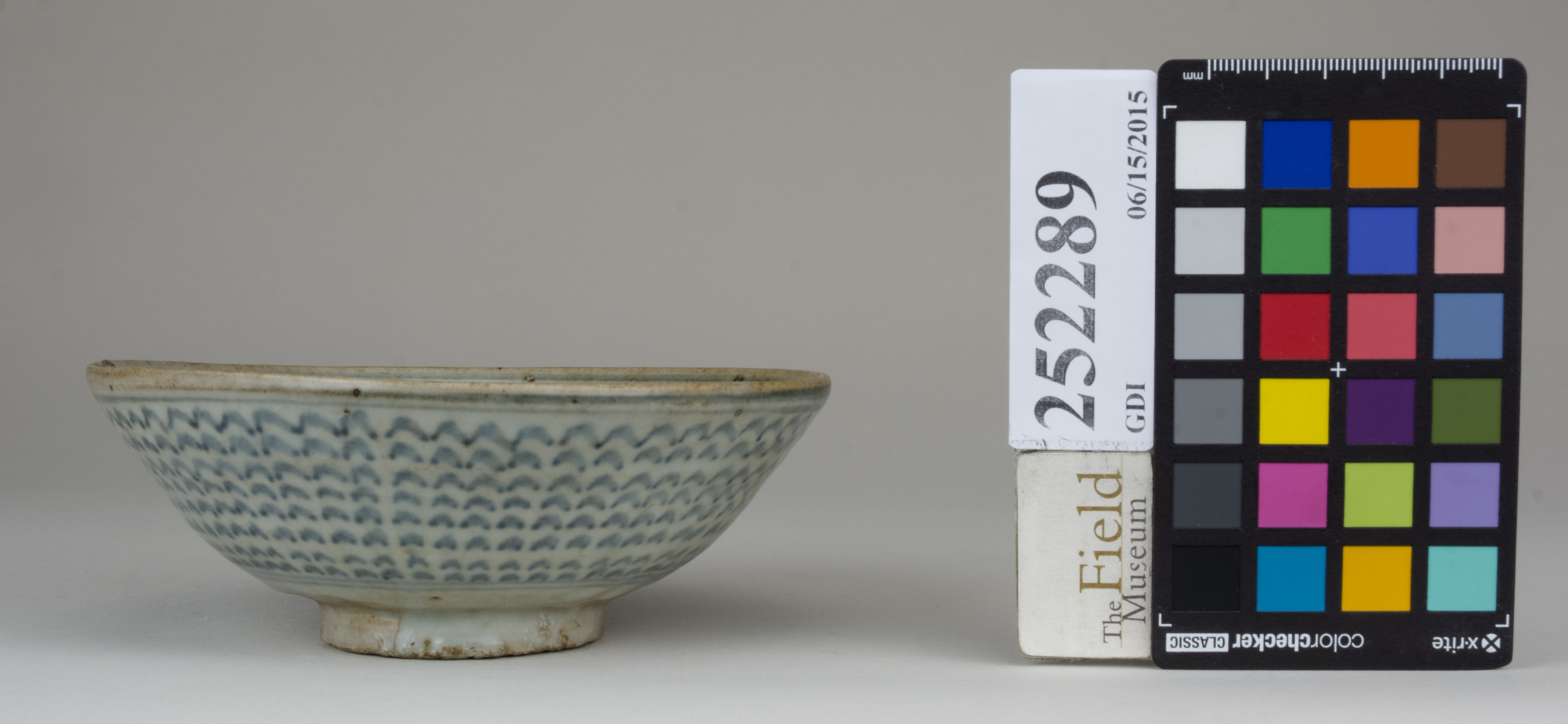 Left (c) Field Museum of Natural History - CC BY-NC 4.0