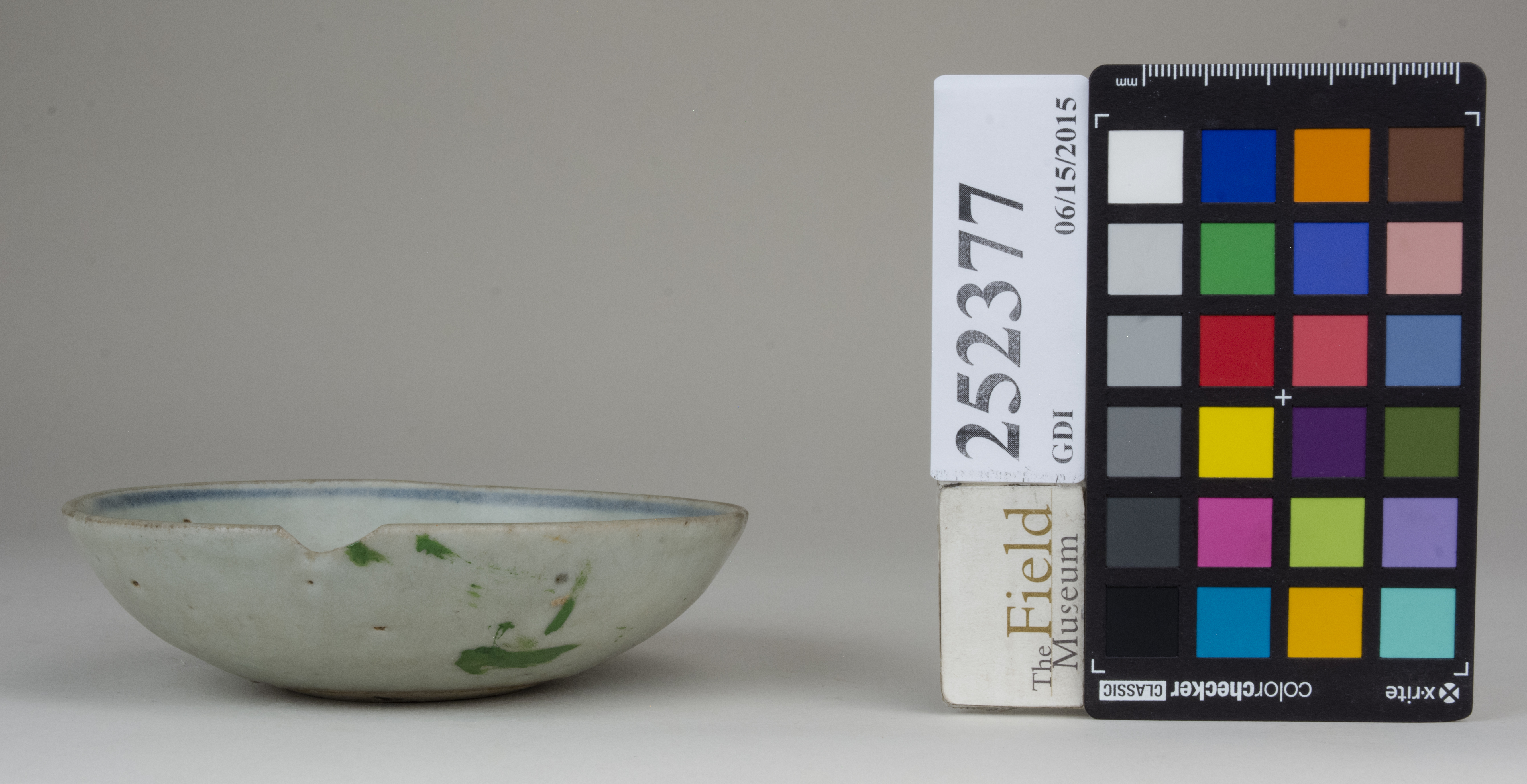 Left (c) Field Museum of Natural History - CC BY-NC 4.0