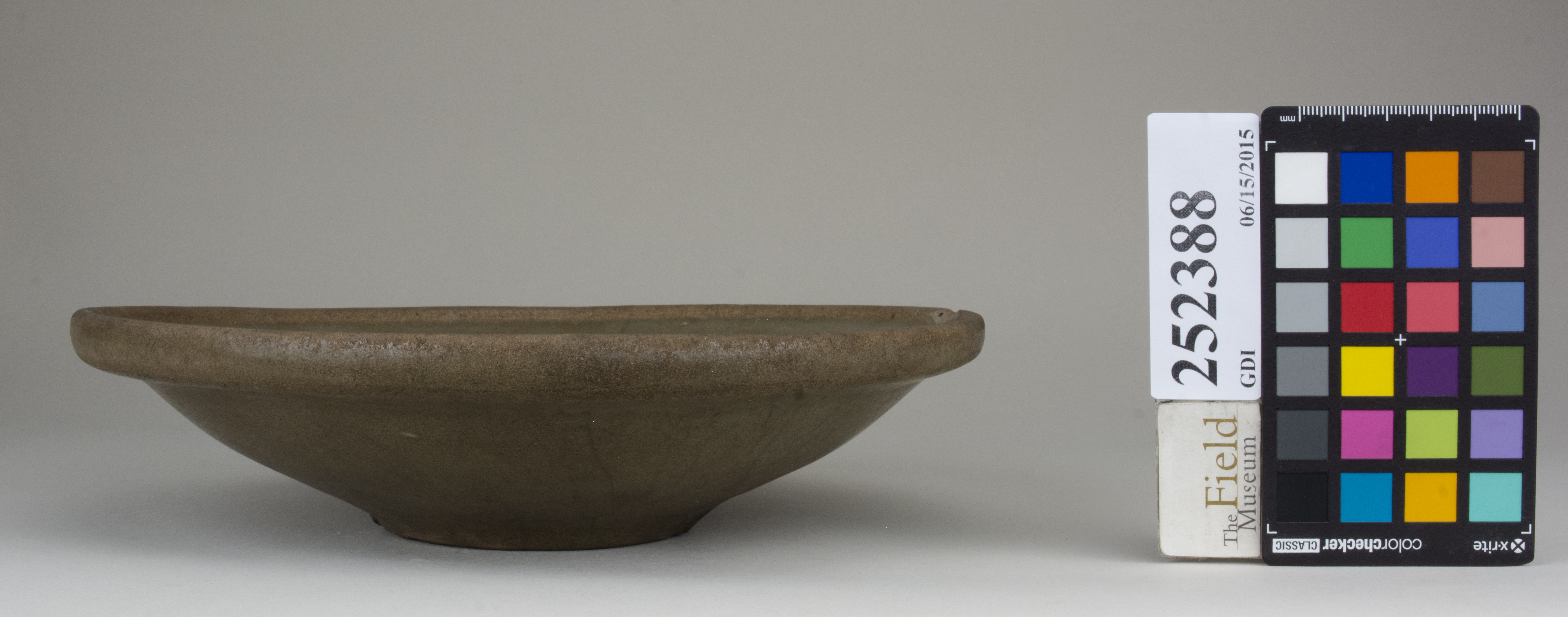 Left (c) Field Museum of Natural History - CC BY-NC 4.0