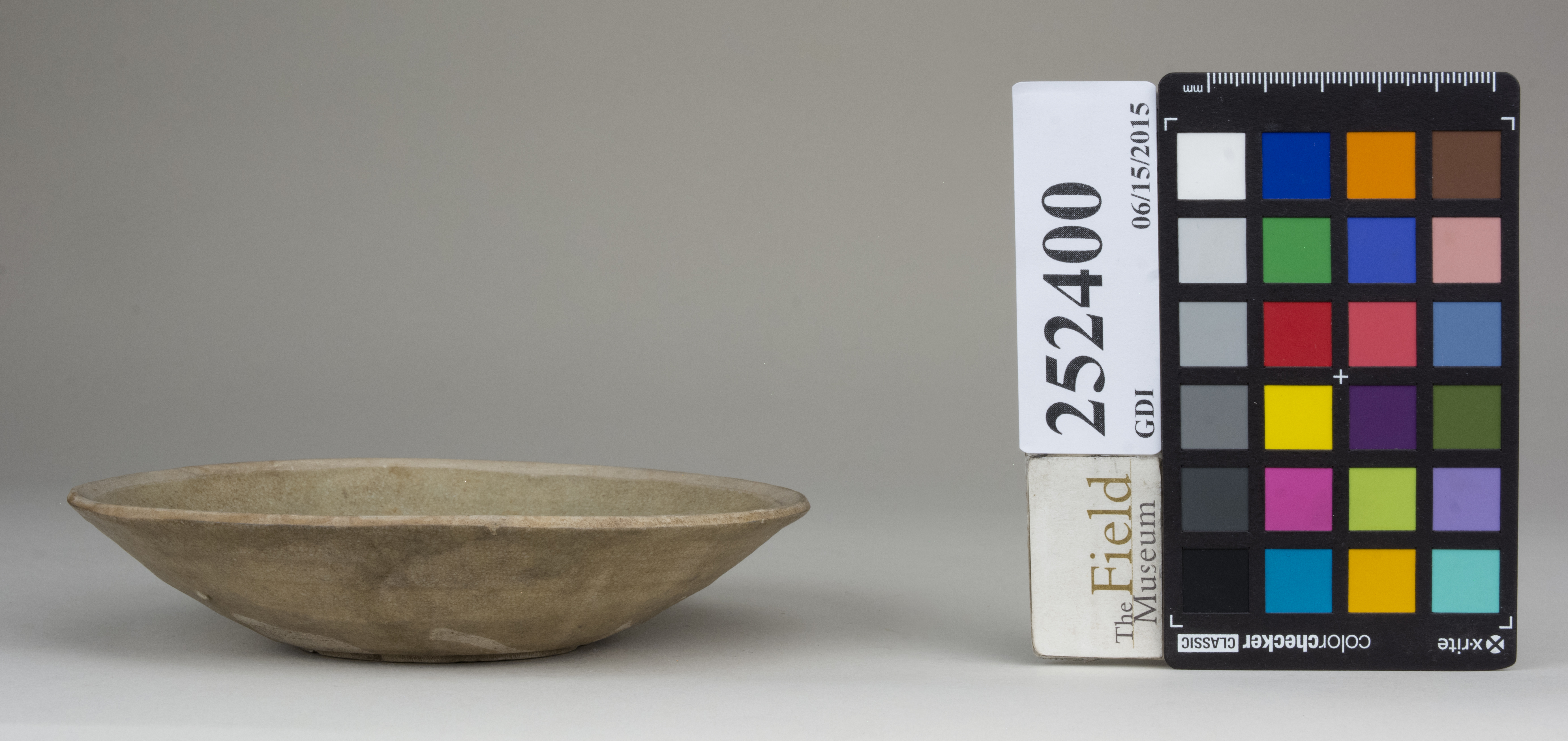 Left (c) Field Museum of Natural History - CC BY-NC 4.0