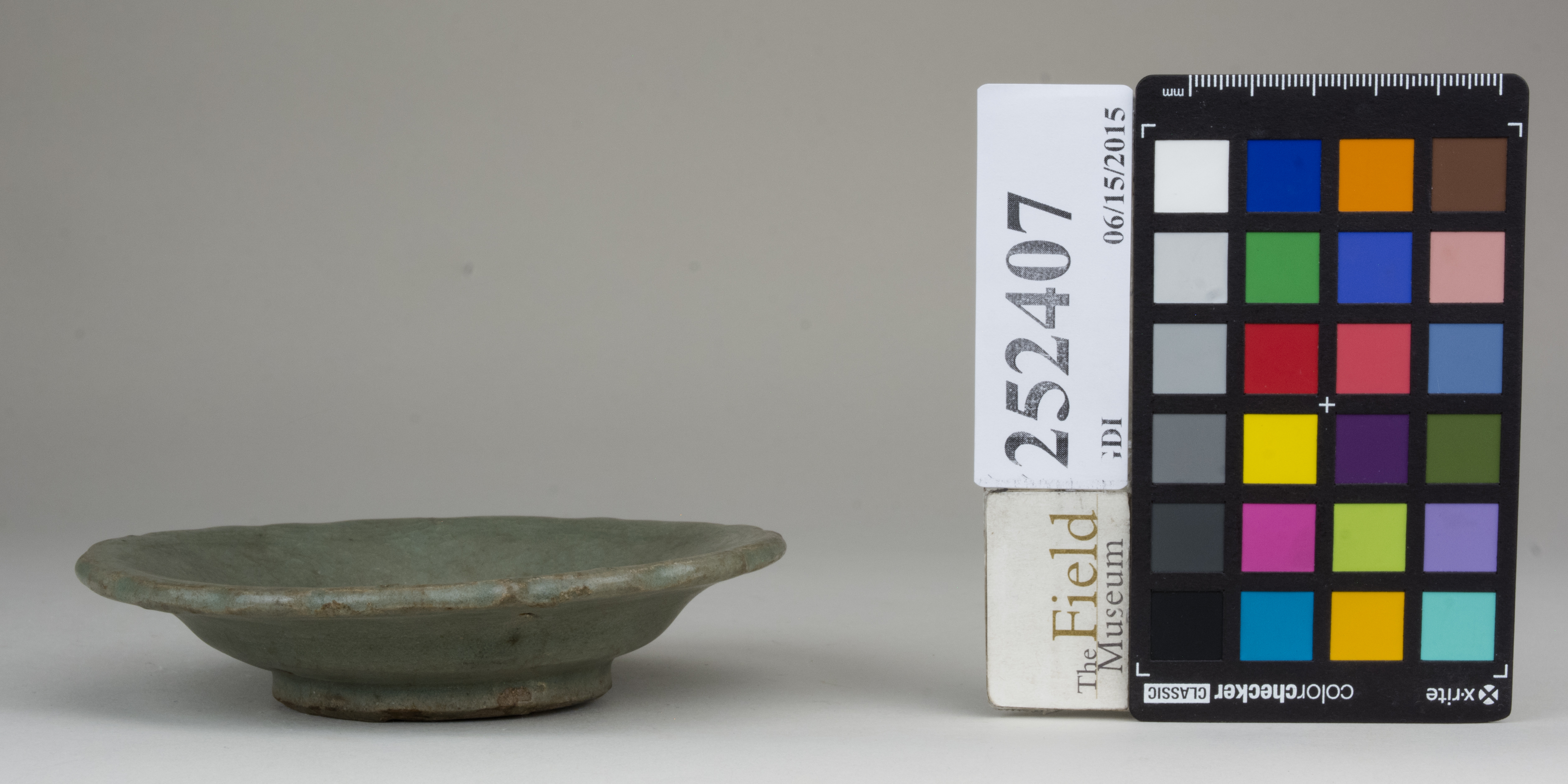 Left (c) Field Museum of Natural History - CC BY-NC 4.0