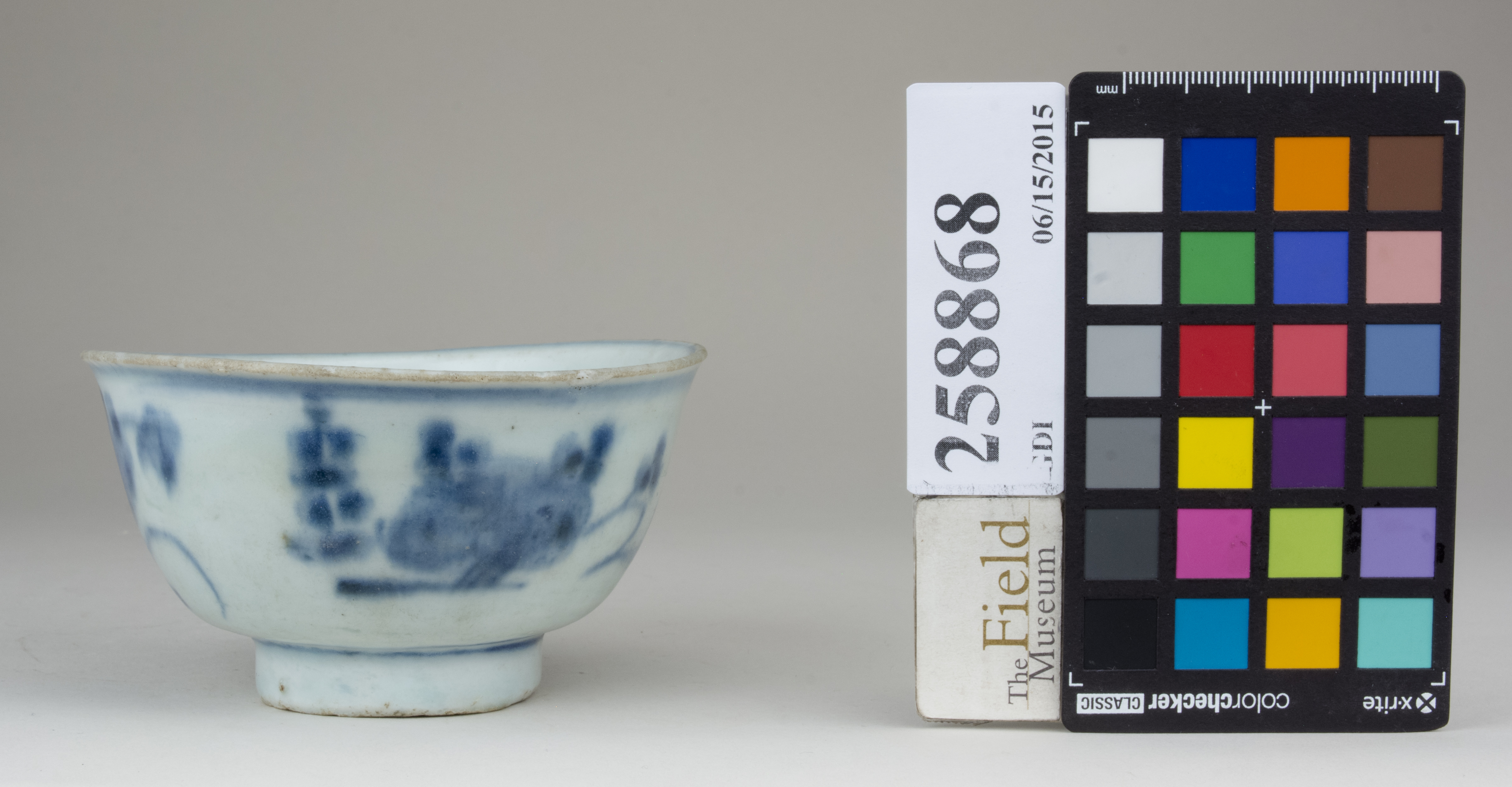 Left (c) Field Museum of Natural History - CC BY-NC 4.0