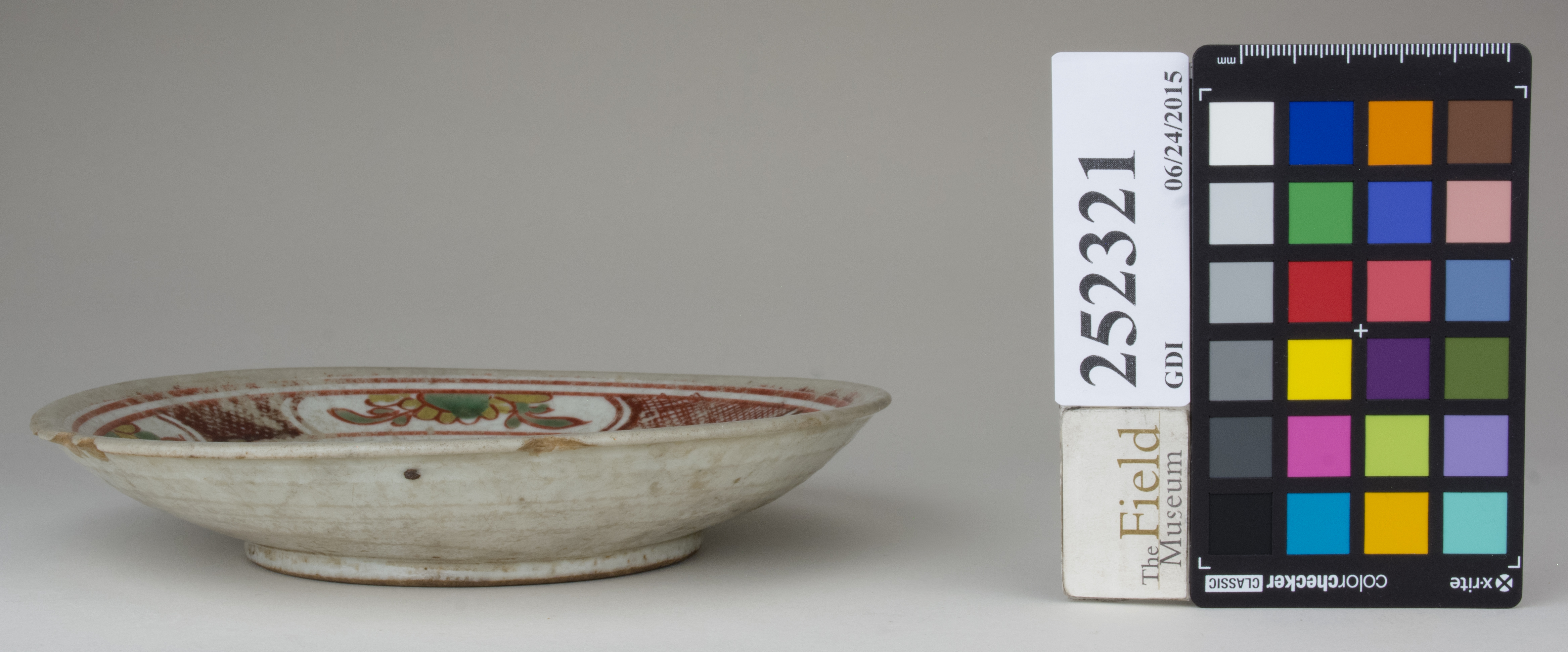 Right (c) Field Museum of Natural History - CC BY-NC 4.0