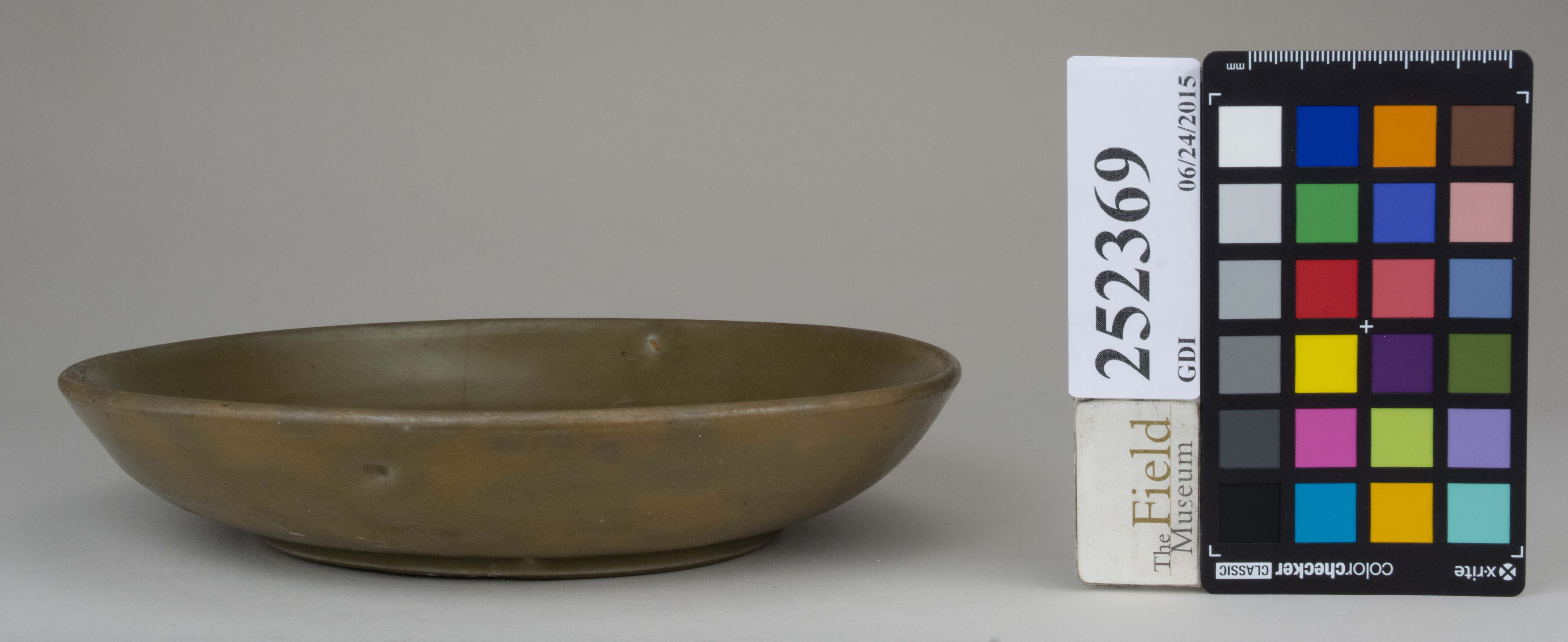 Left (c) Field Museum of Natural History - CC BY-NC 4.0