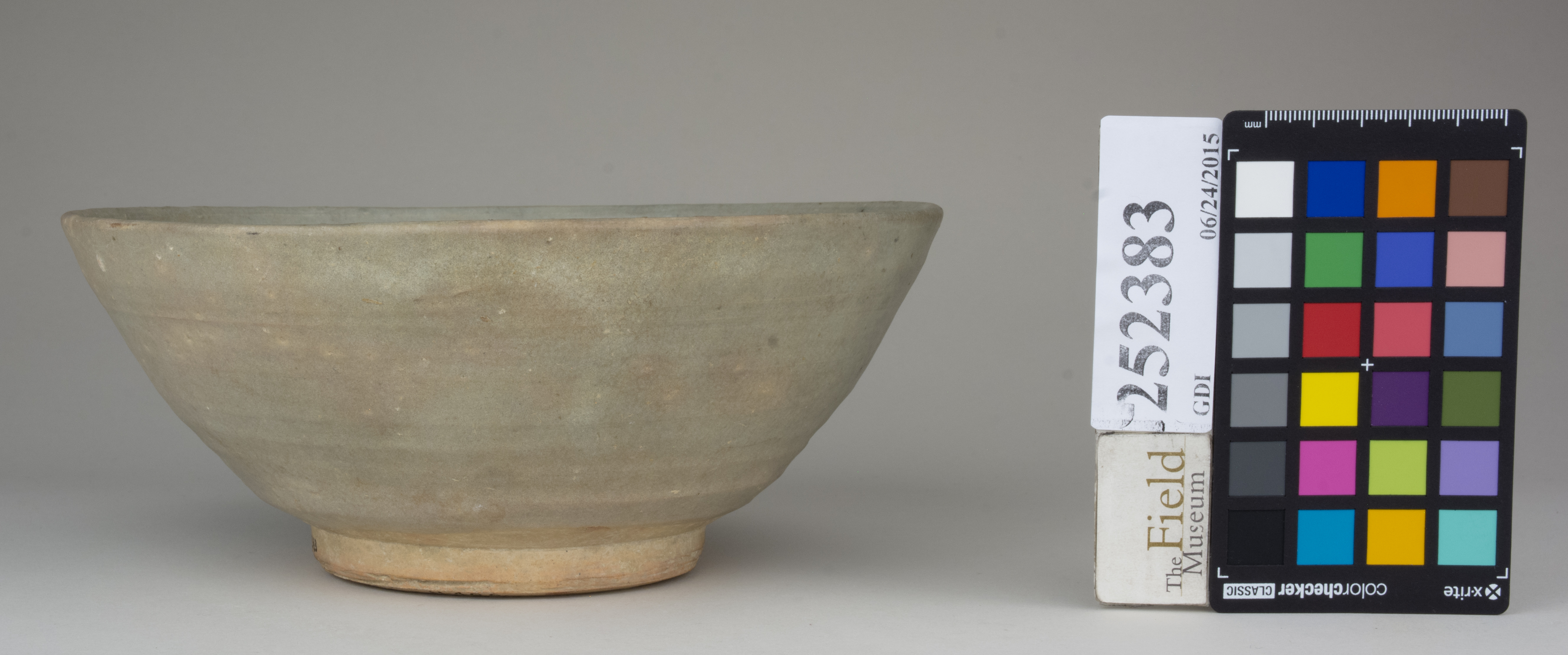 Left (c) Field Museum of Natural History - CC BY-NC 4.0